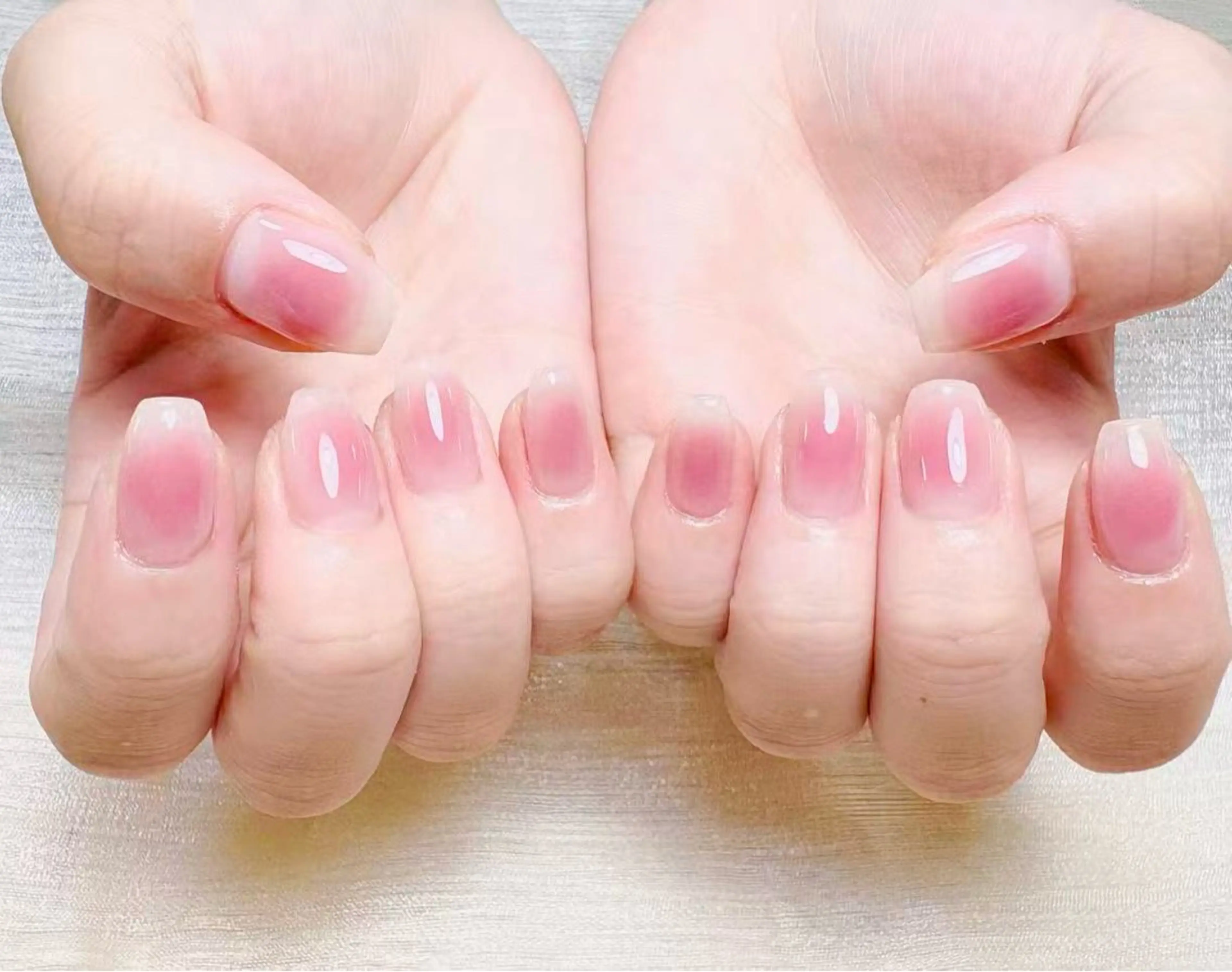 チークネイルの写真