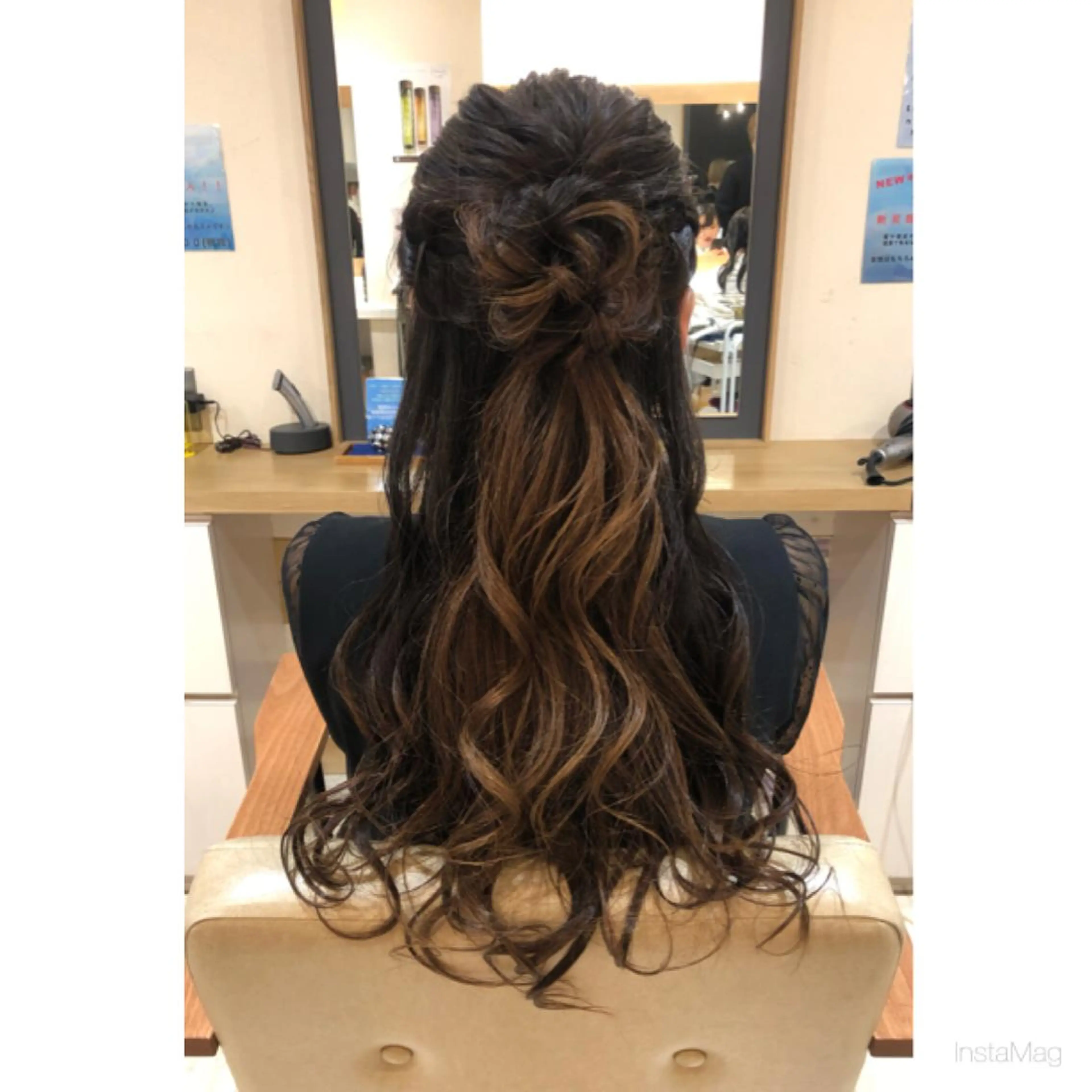 ロング ヘアアレンジ ハーフアップ ヘアセット 岩間 香純のヘアスタイル