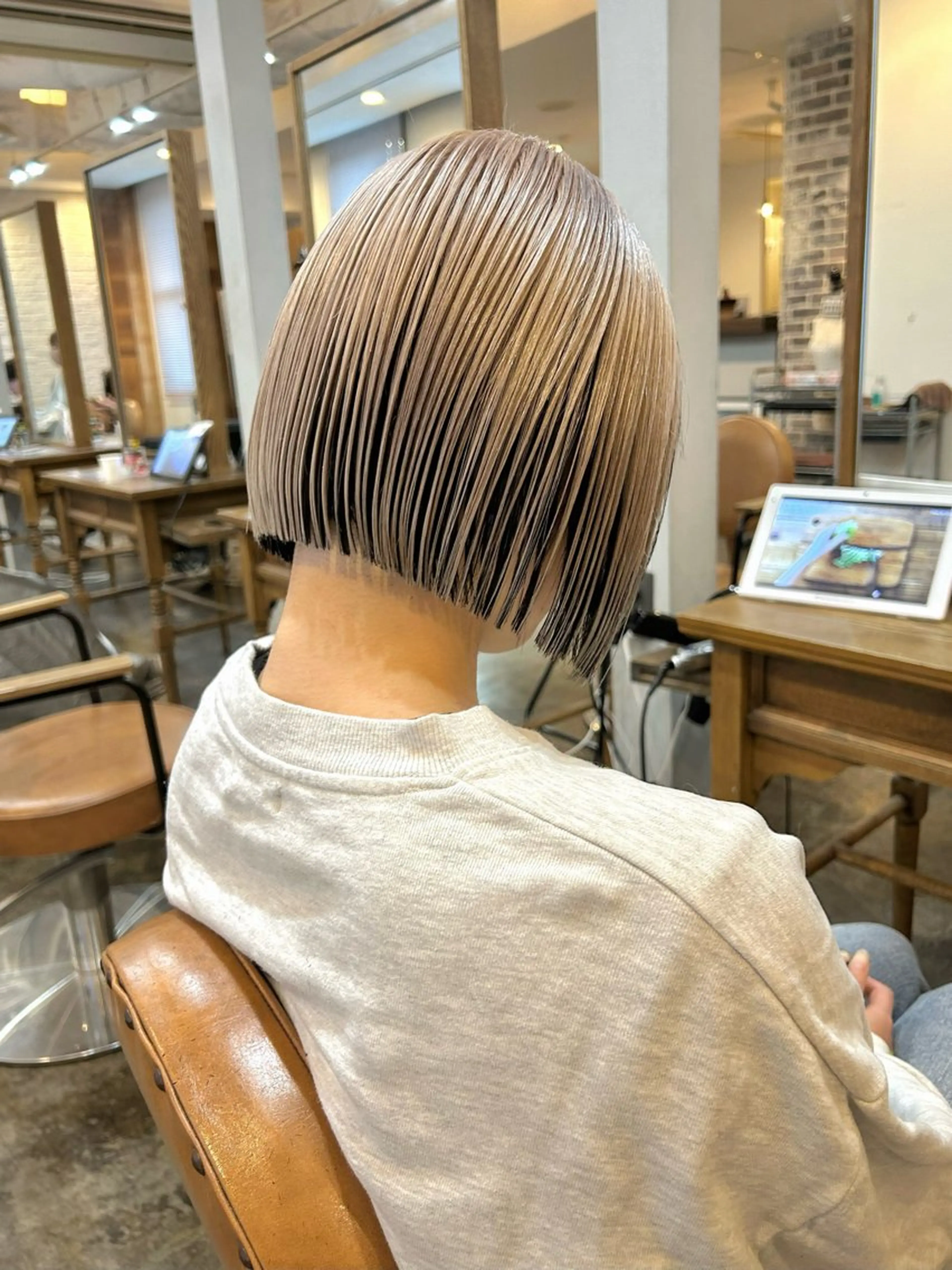 ショート カラー カット ヘアカラー 西原 大智のヘアスタイル