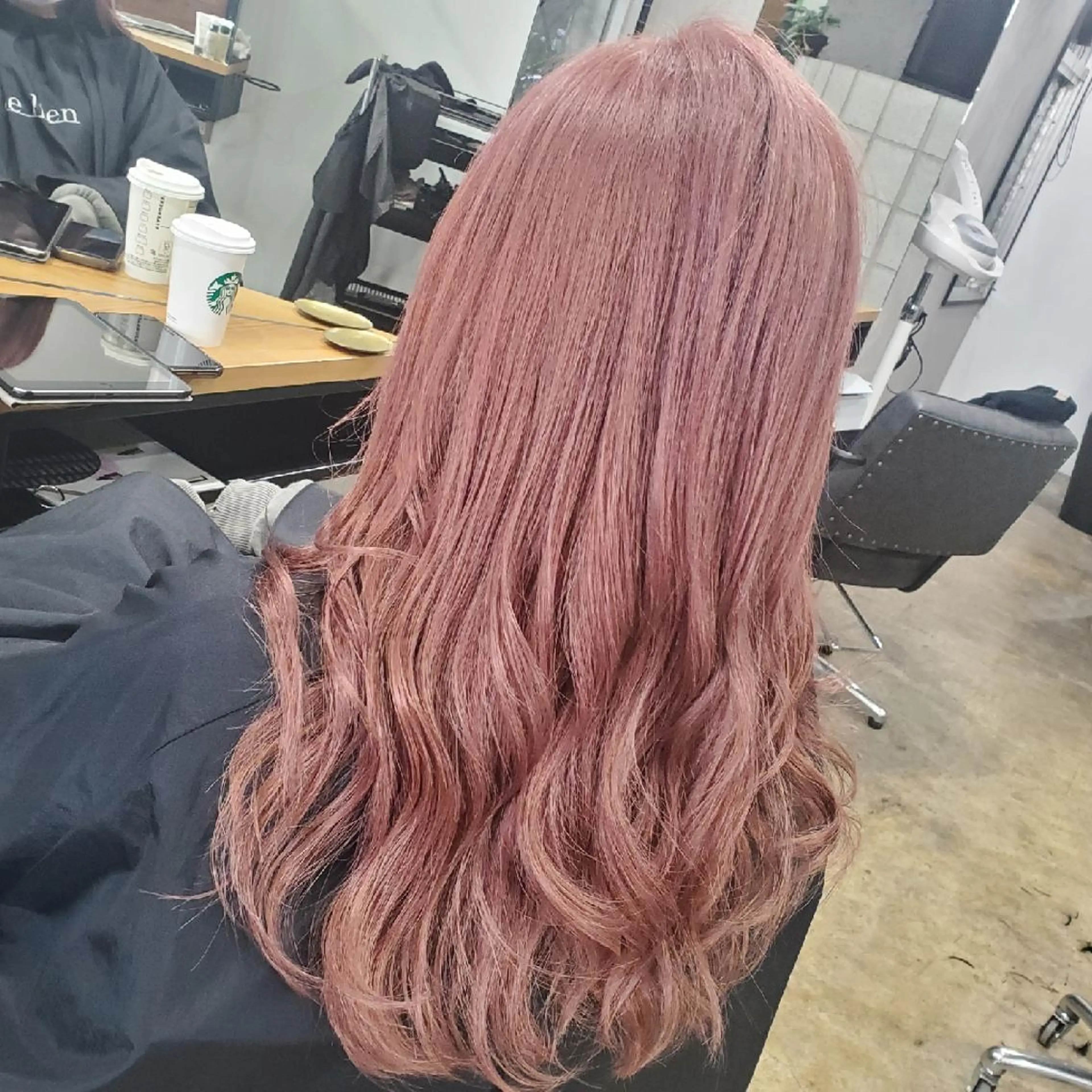 ロング カラー Le Lien カジのヘアスタイル