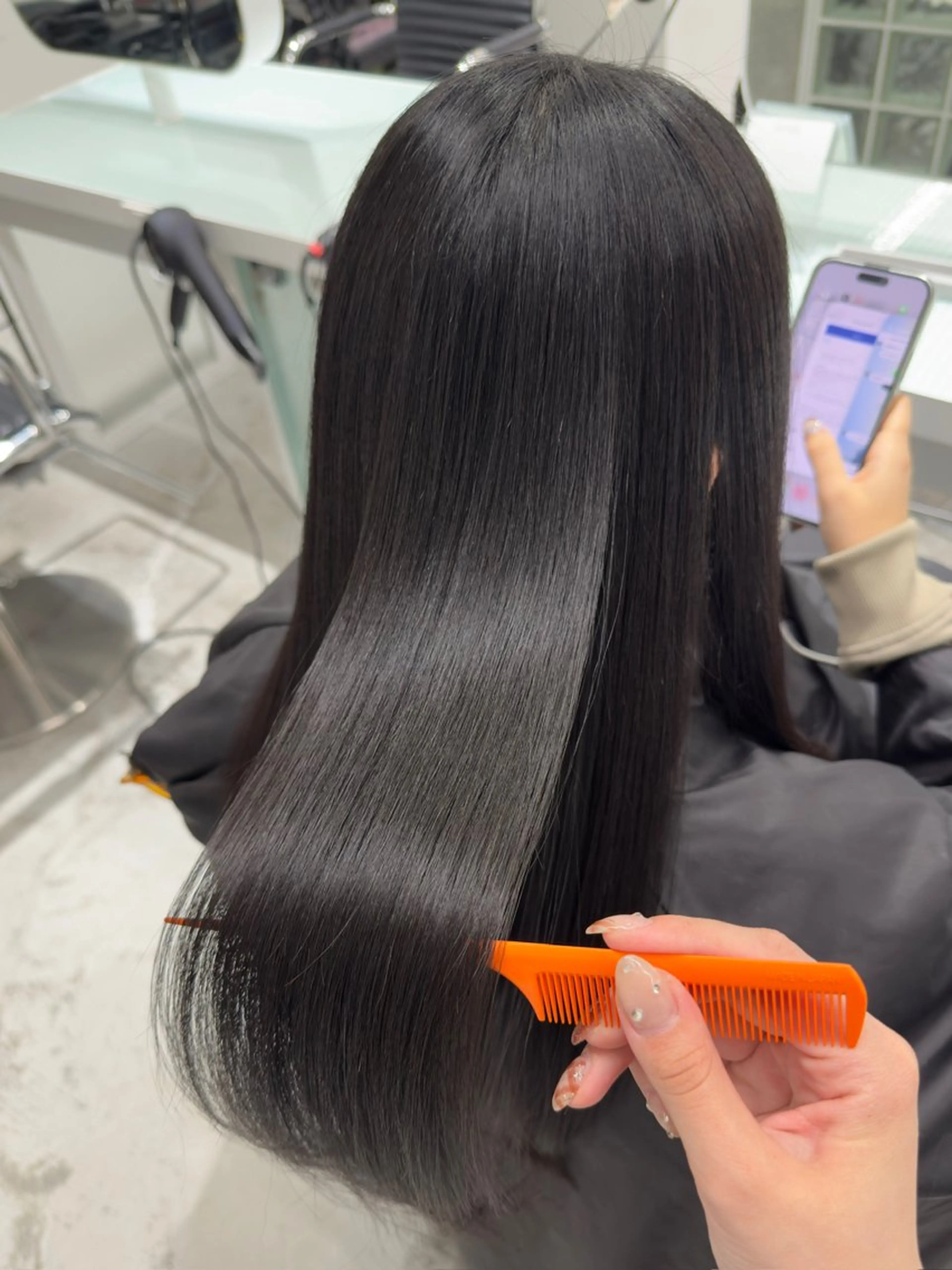 縮毛矯正 秋永 鈴のヘアスタイル