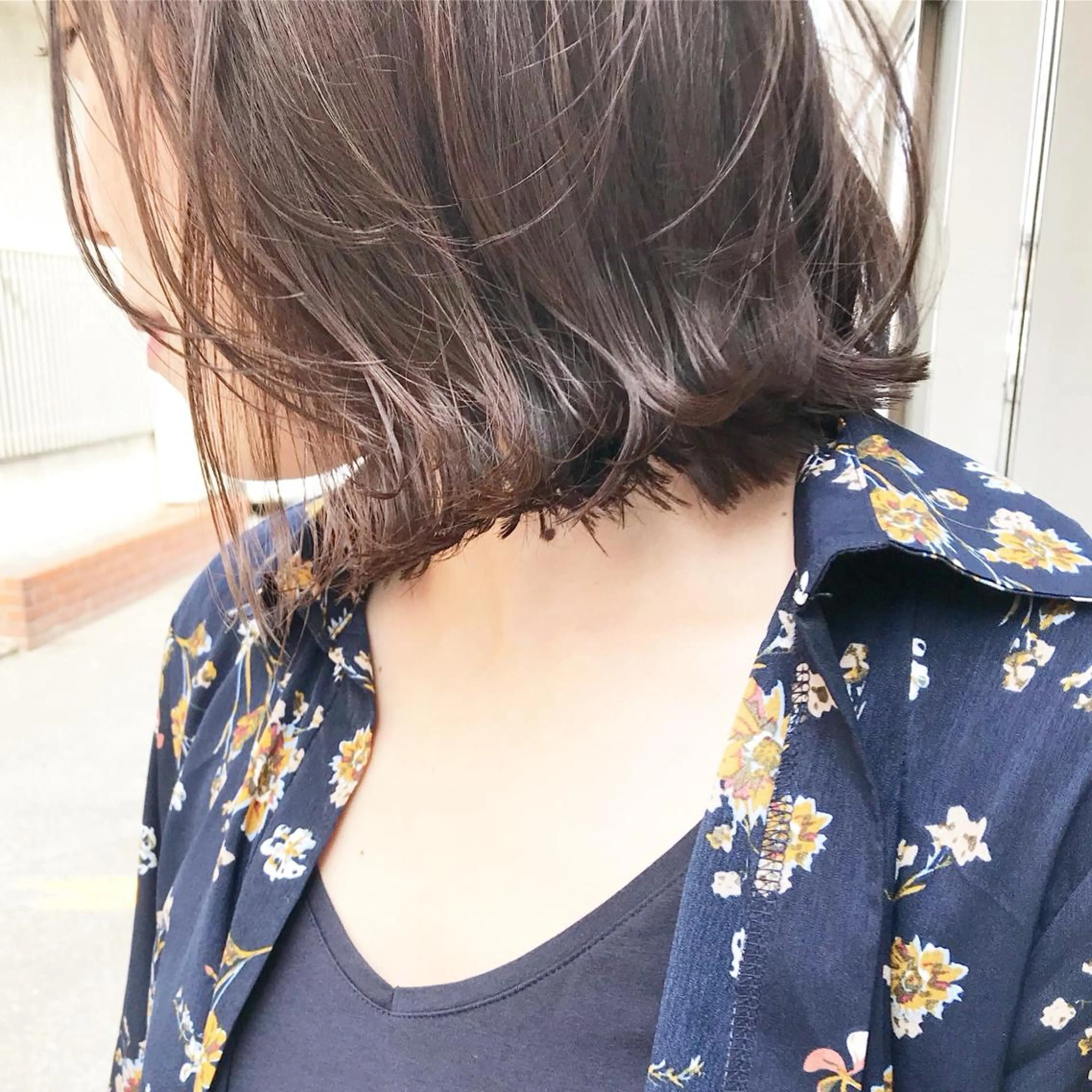ショート カラー ヘアアレンジ 切りっぱなしボブ バレイヤージュ ブリーチ グラデーションカラー ハイライトカラー Mariana/ 鶴原-ハイライトのヘアスタイル