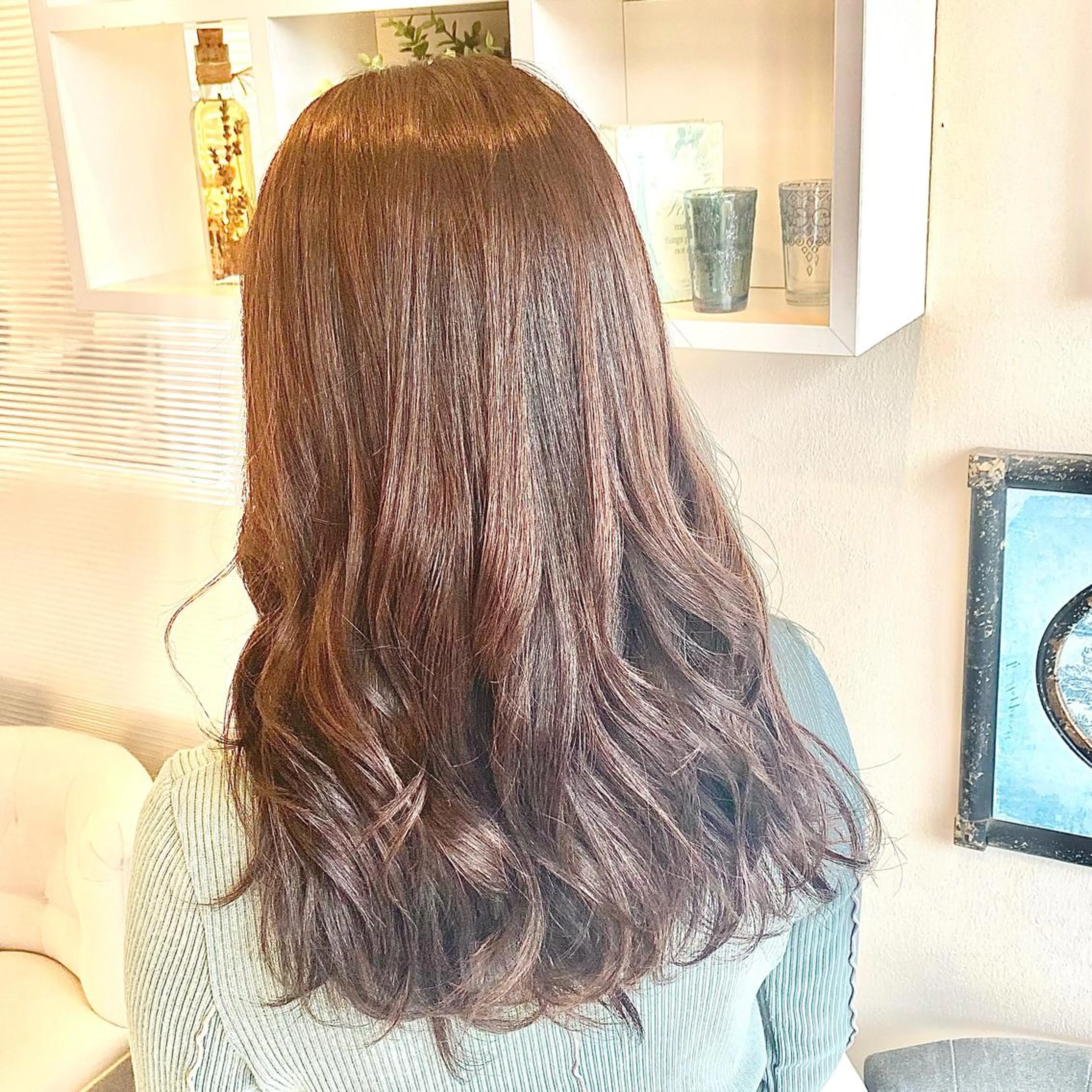 ミディアム カラー ブラウンカラー チョコレートブラウン 小野 茉奈美のヘアスタイル