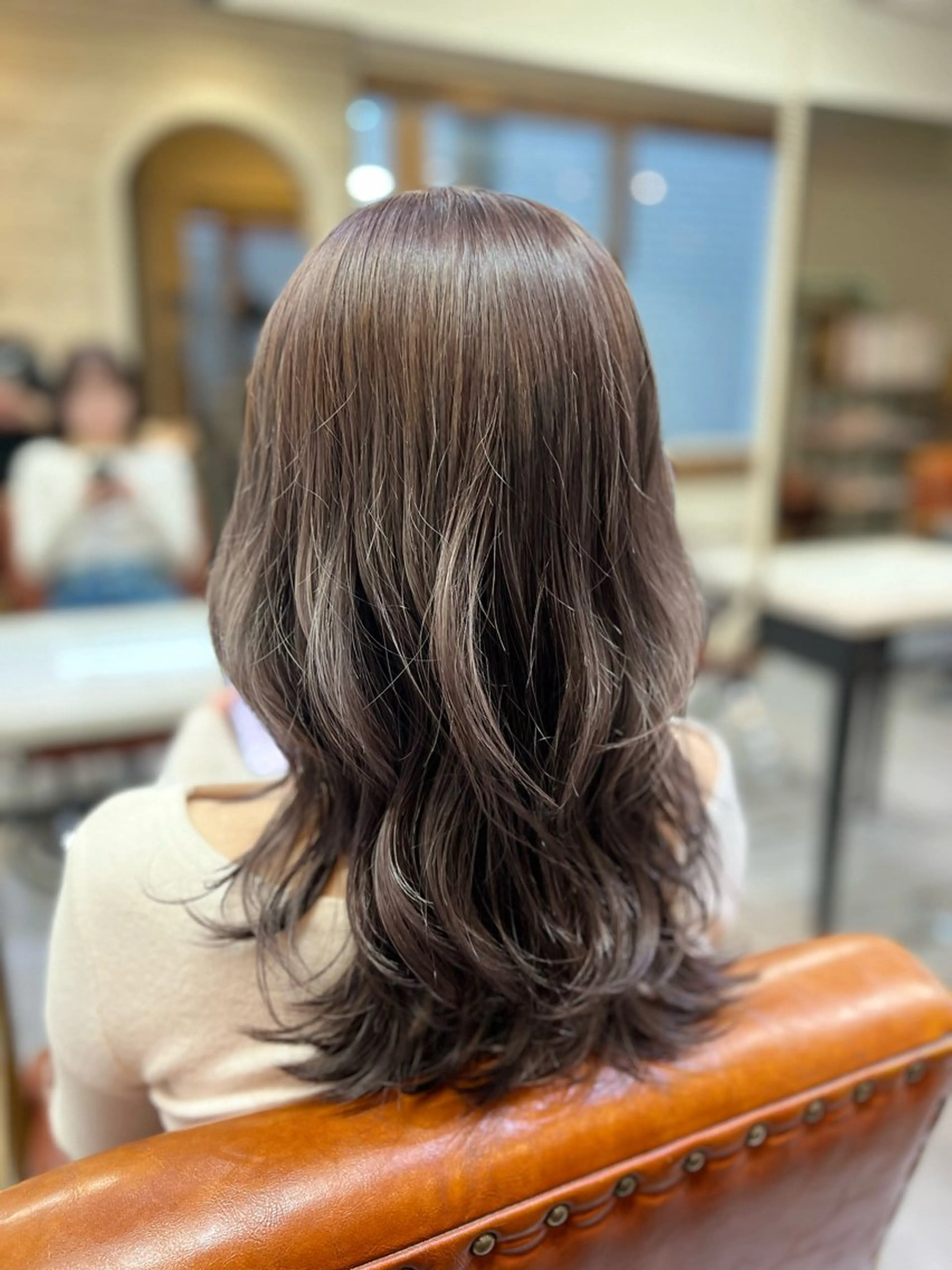 ミディアム くびれヘア くびれレイヤー レイヤーカット デジタルパーマ 🫧モデルさま募集中のヘアスタイル