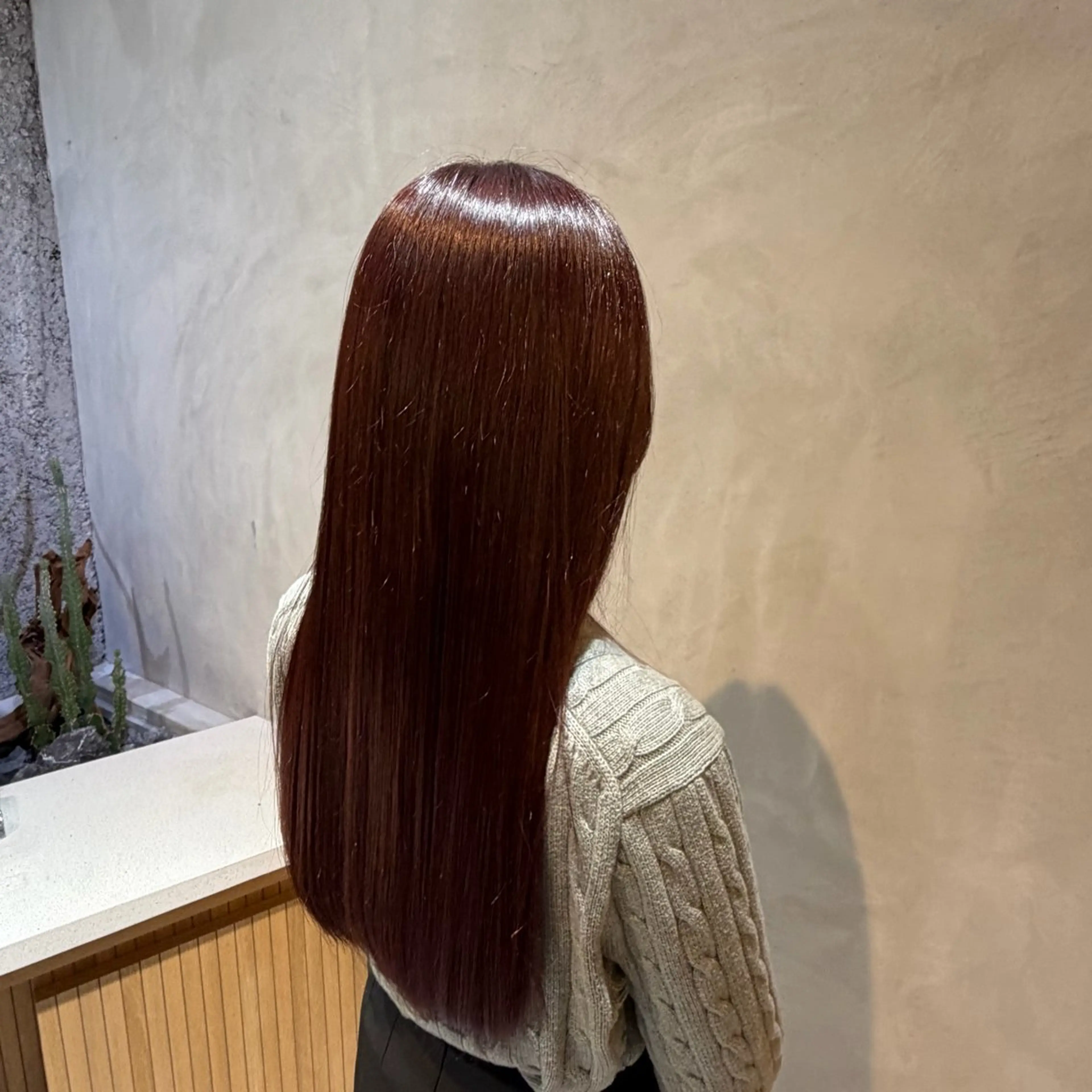 ロング ピンクブラウン カット ヘアカラー 村田 未来のヘアスタイル