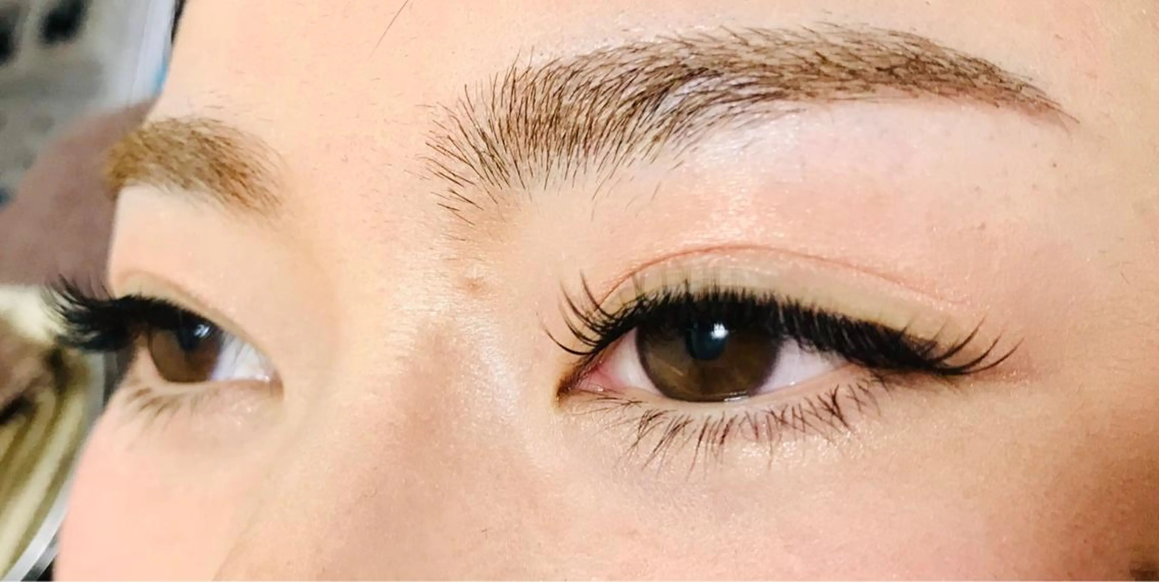 マツエク・マツパ Eyelash & Nail salon Oasis所属・上野 穂菜実の眉毛・アイブロウイメージ