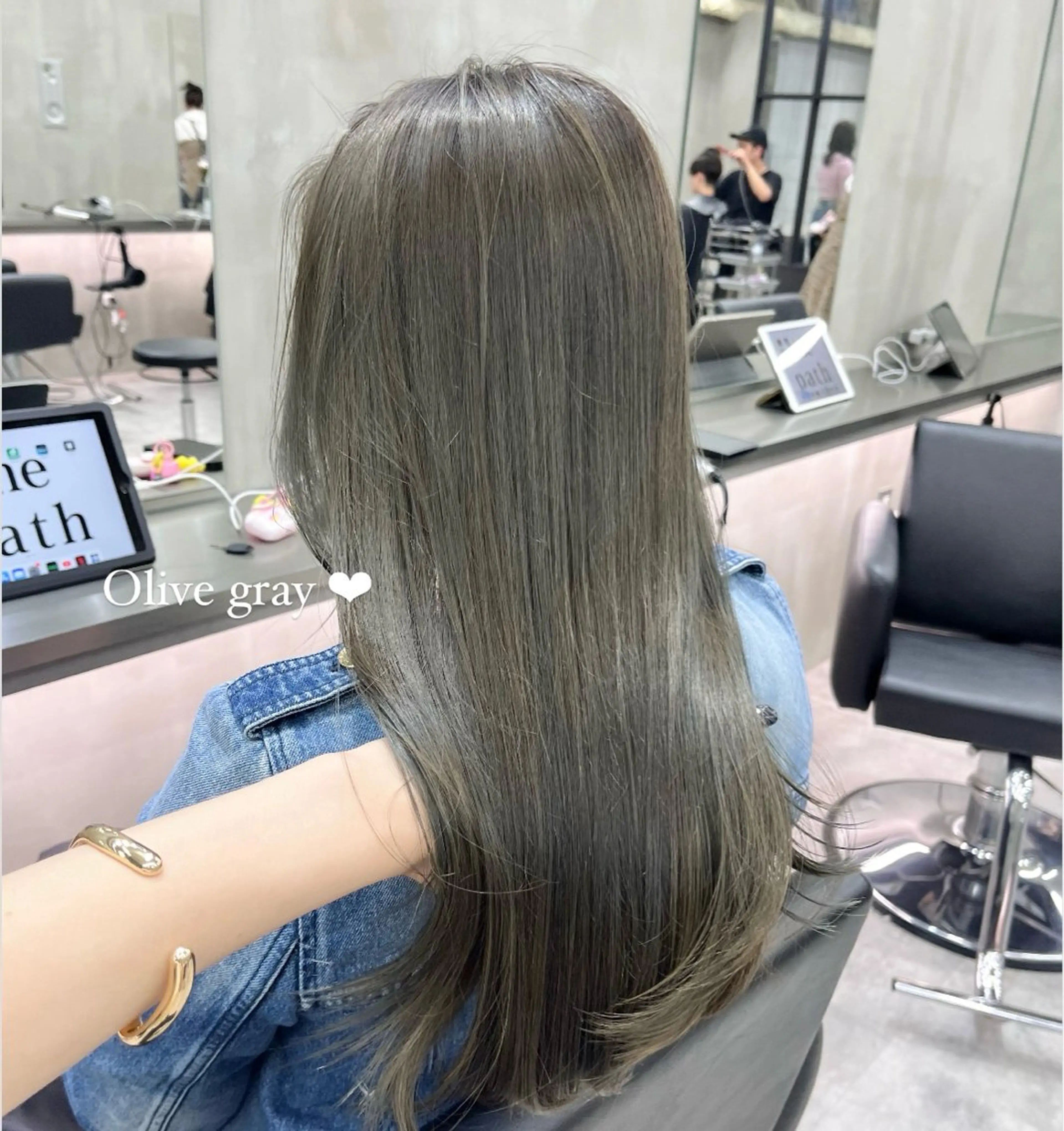 ロング カラー 透明感カラー オリーブカラー トリートメント ヘアカラー トリートメント ナツミ/透明感カラー /酸性縮毛矯正のヘアスタイル