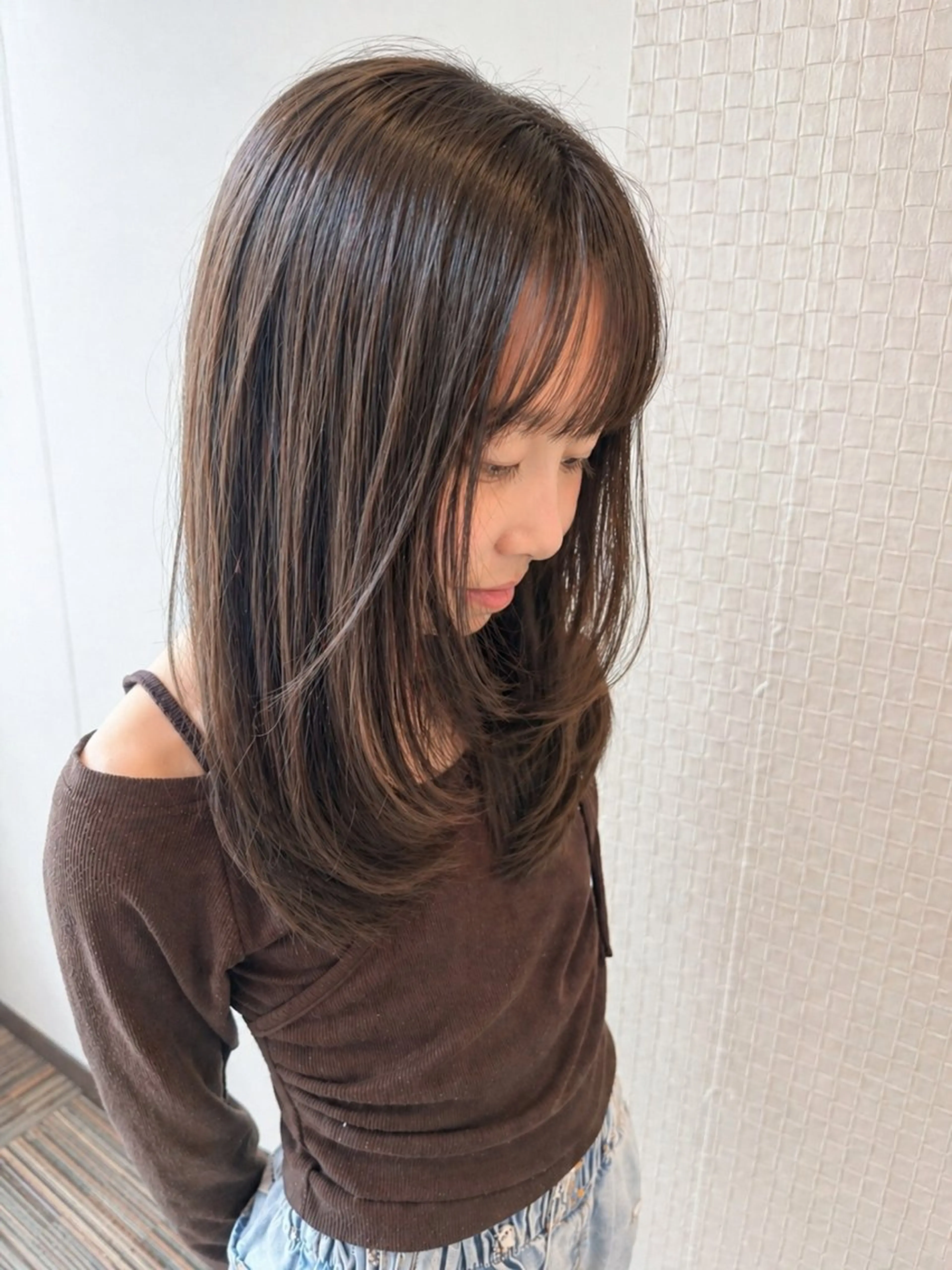 ミディアム レイヤーカット カット 上田 美月のヘアスタイル
