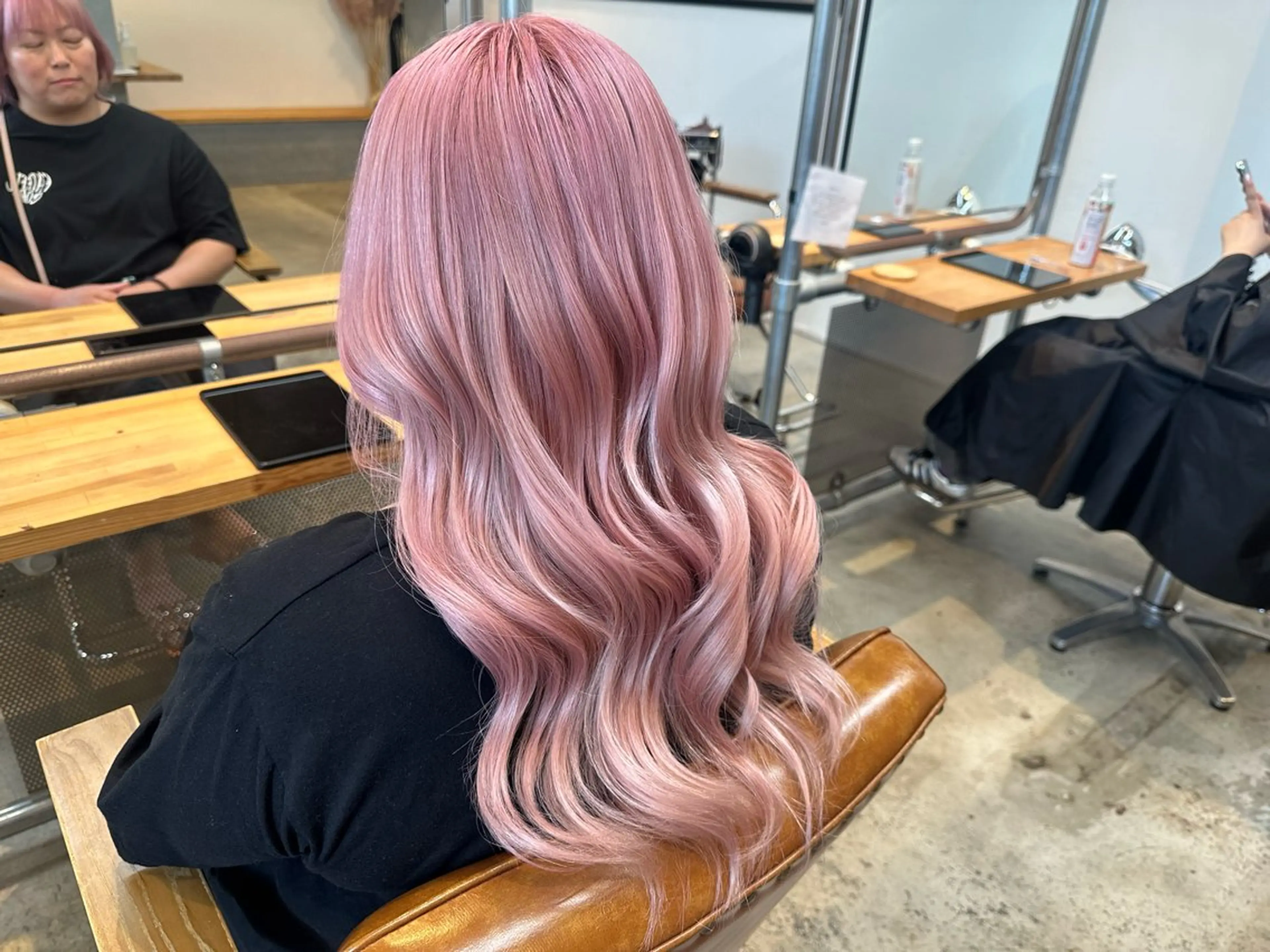 🉐早割‼️1日2人限定☝️ケアブリーチ1回ブリーチ🦳ダブルカラーカット付き✂️の写真