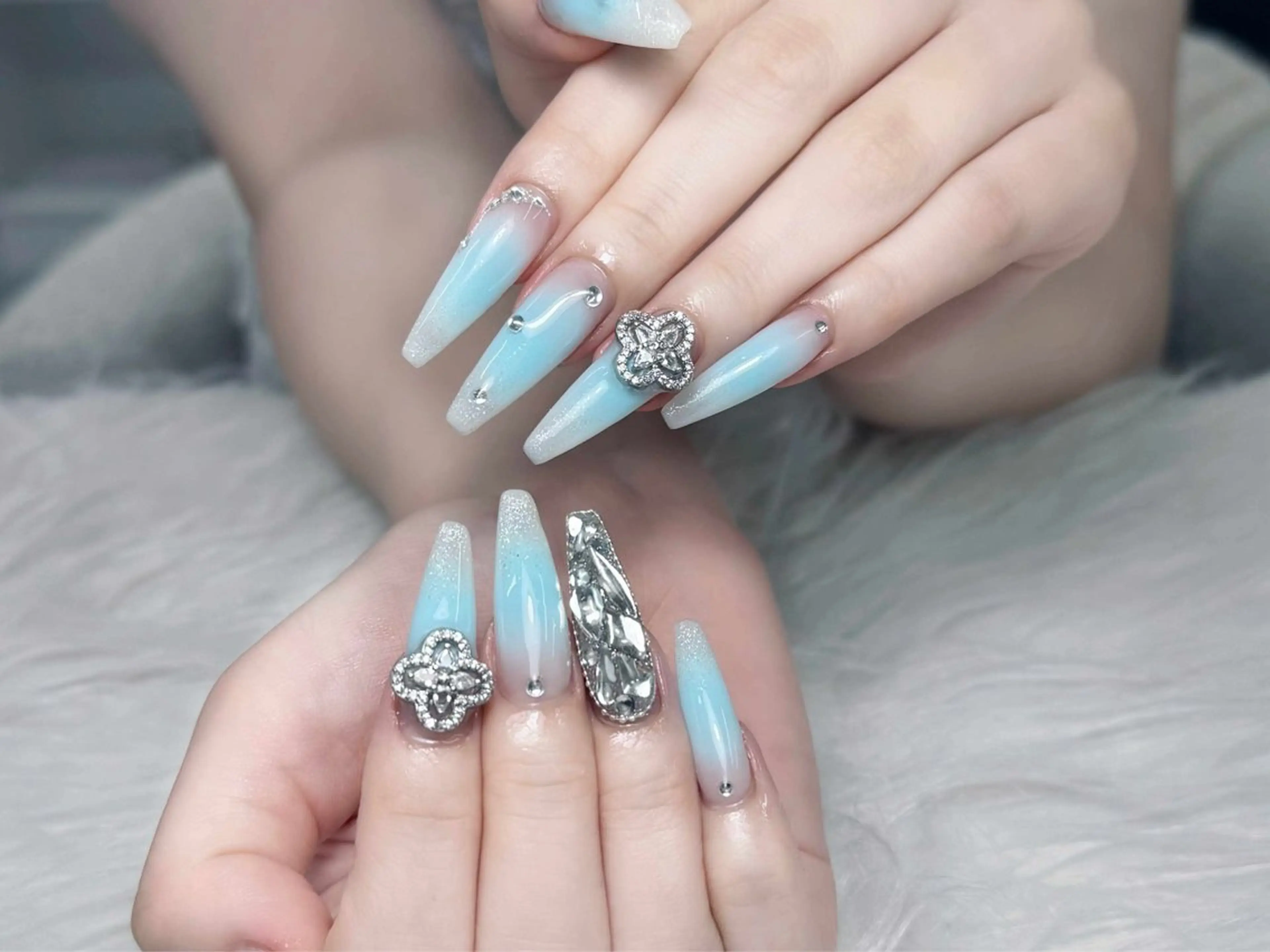 ネイル ハンドネイル ハンドケア Nova Nail Salonのネイルデザイン