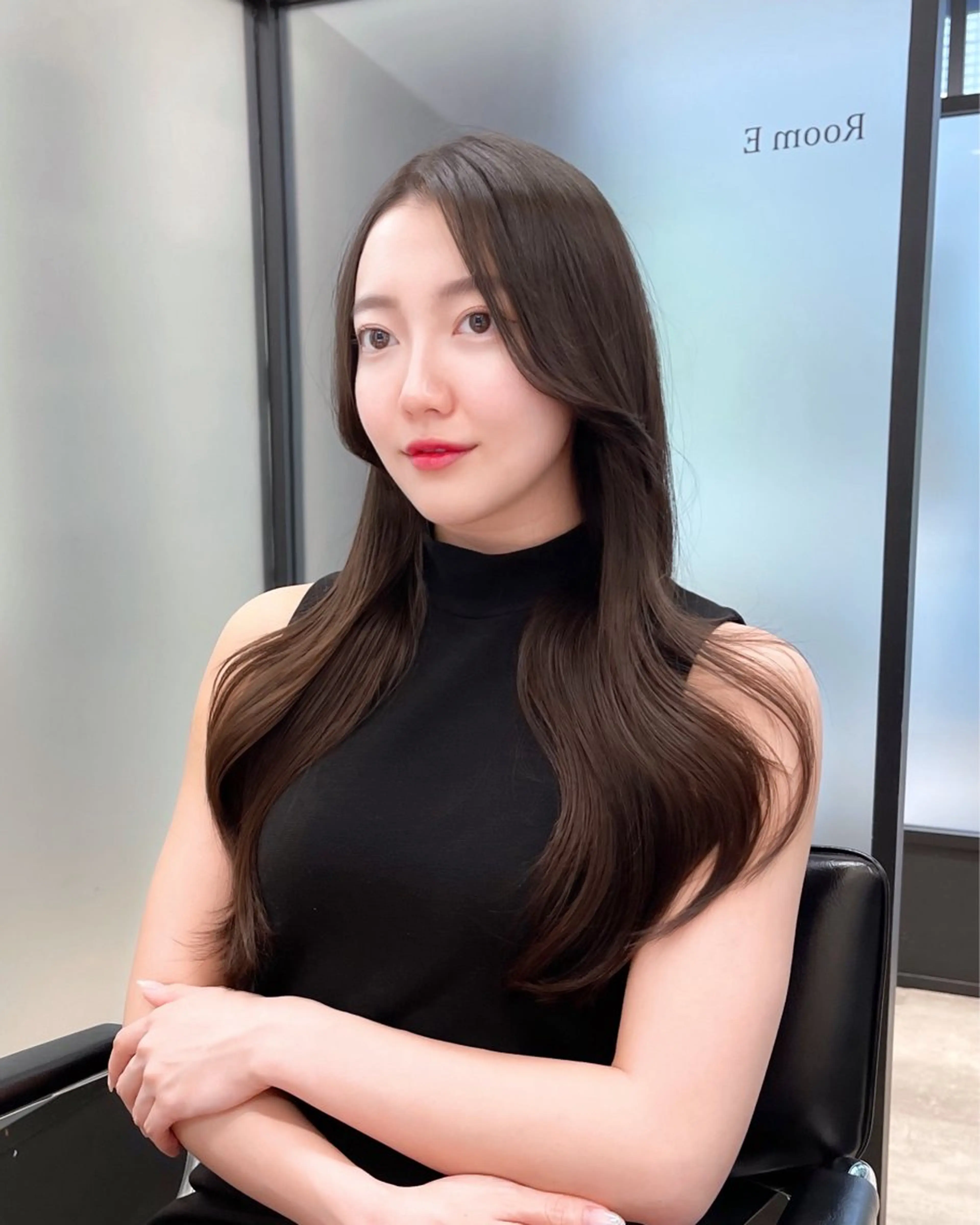 ロング 韓国風ヘア レイヤーカット ヘアカラー 縮毛矯正 トリートメント 韓国レイヤーカット 髪質改善▫️水野有真のヘアスタイル