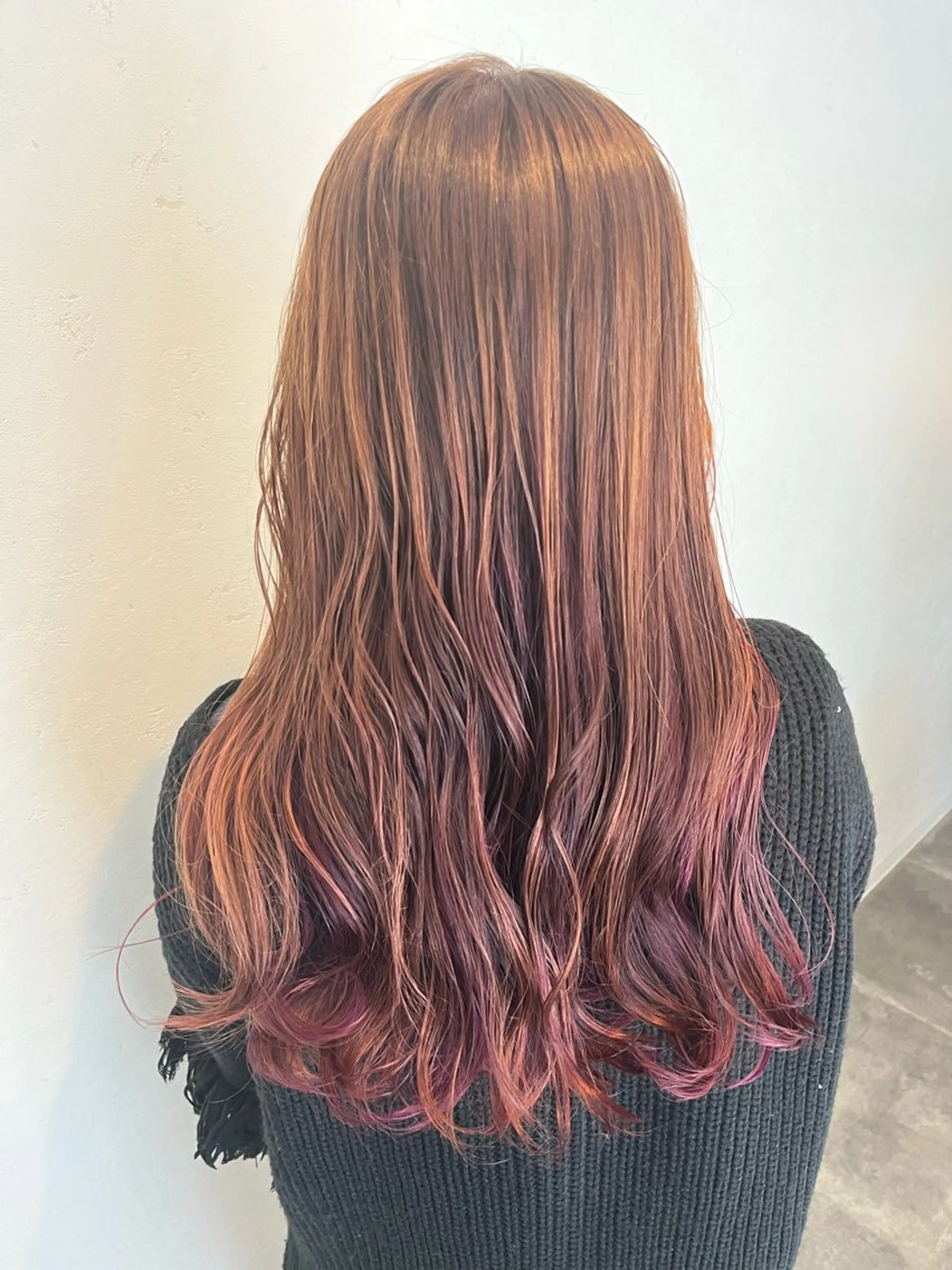 ロング カラー 伊藤 さやかのヘアスタイル