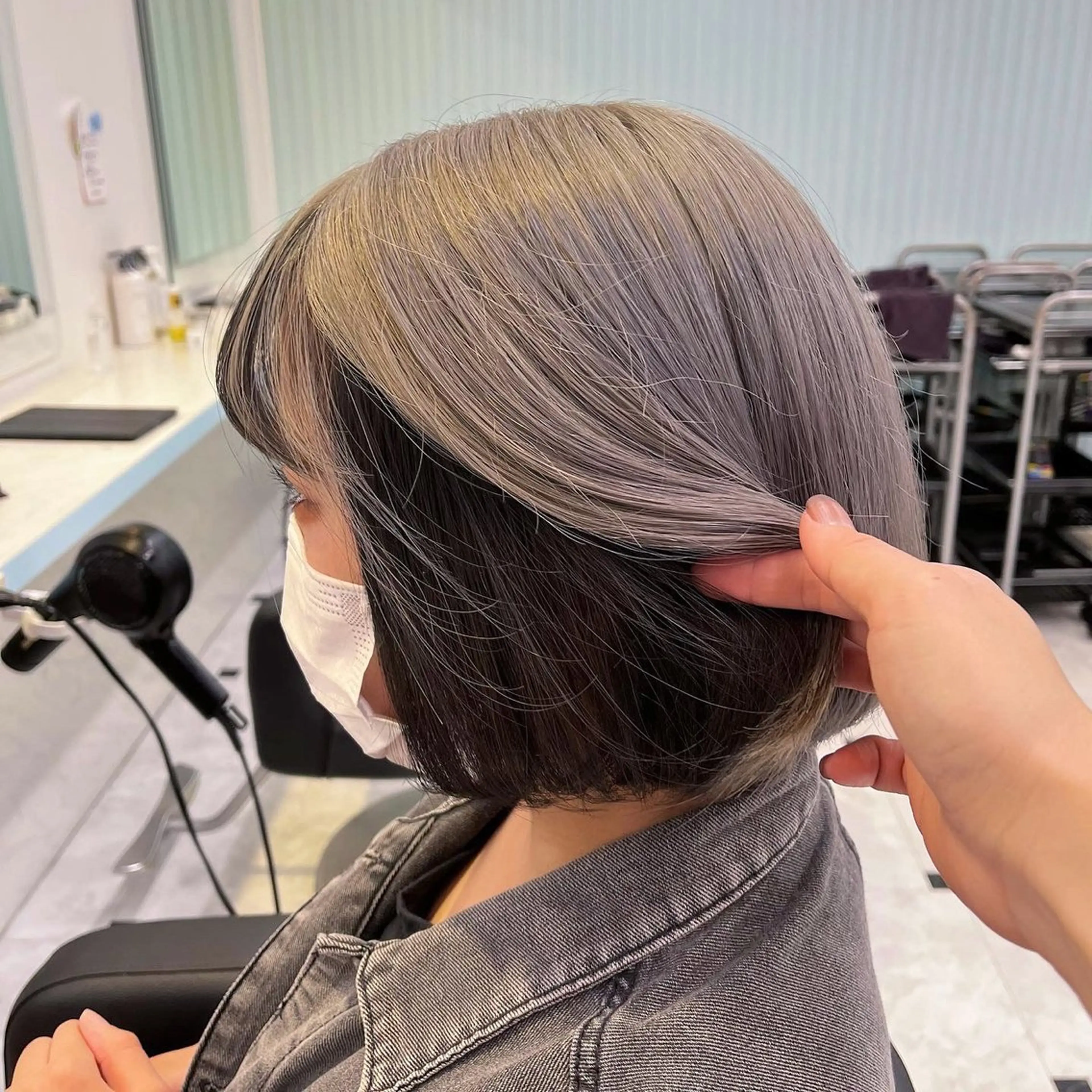 ショート カラー ヘアカラー ブリーチカラー 🩵MIZUKIのヘアスタイル