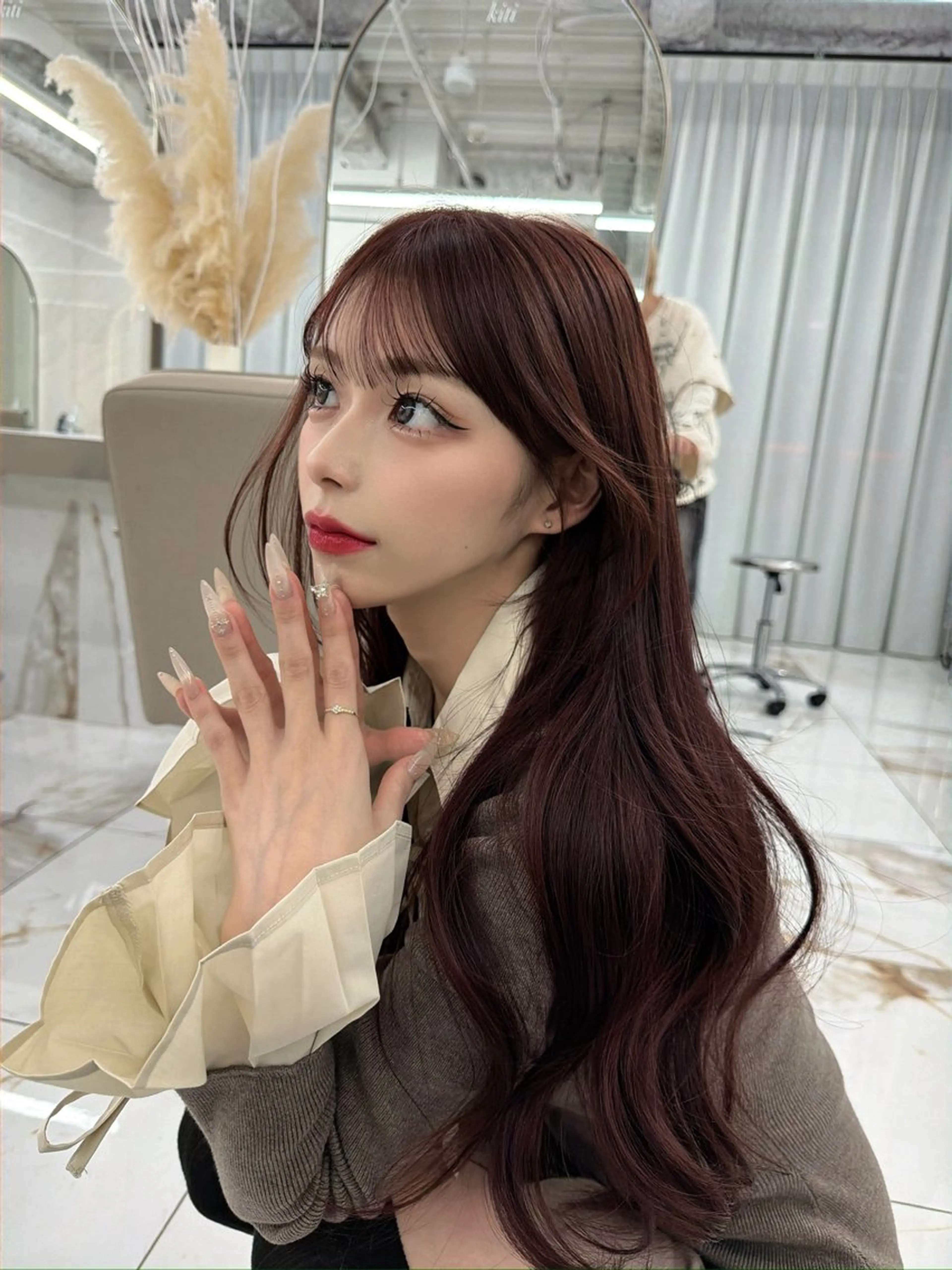 ロング 韓国風ヘア kiti Sakaeのヘアスタイル