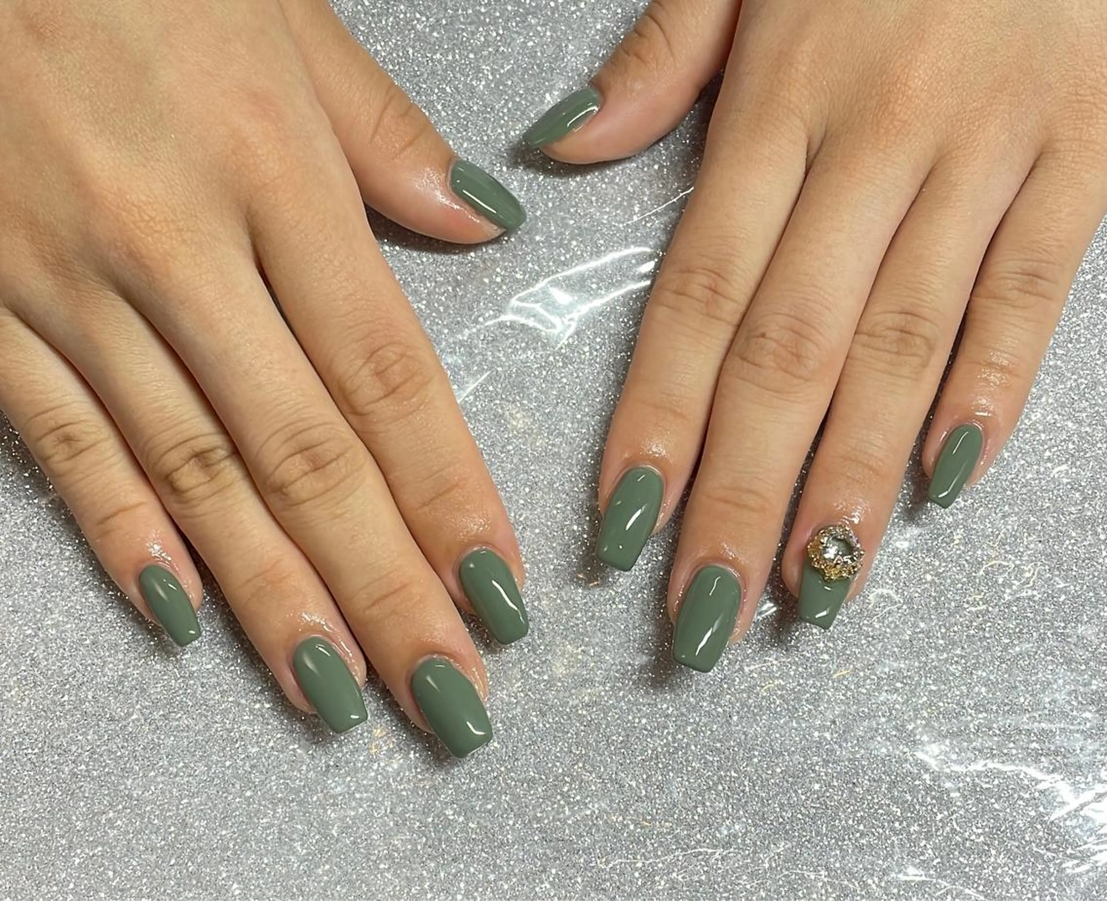 ネイル ハンドネイル VIERU 🌈🎀💖のネイルデザイン