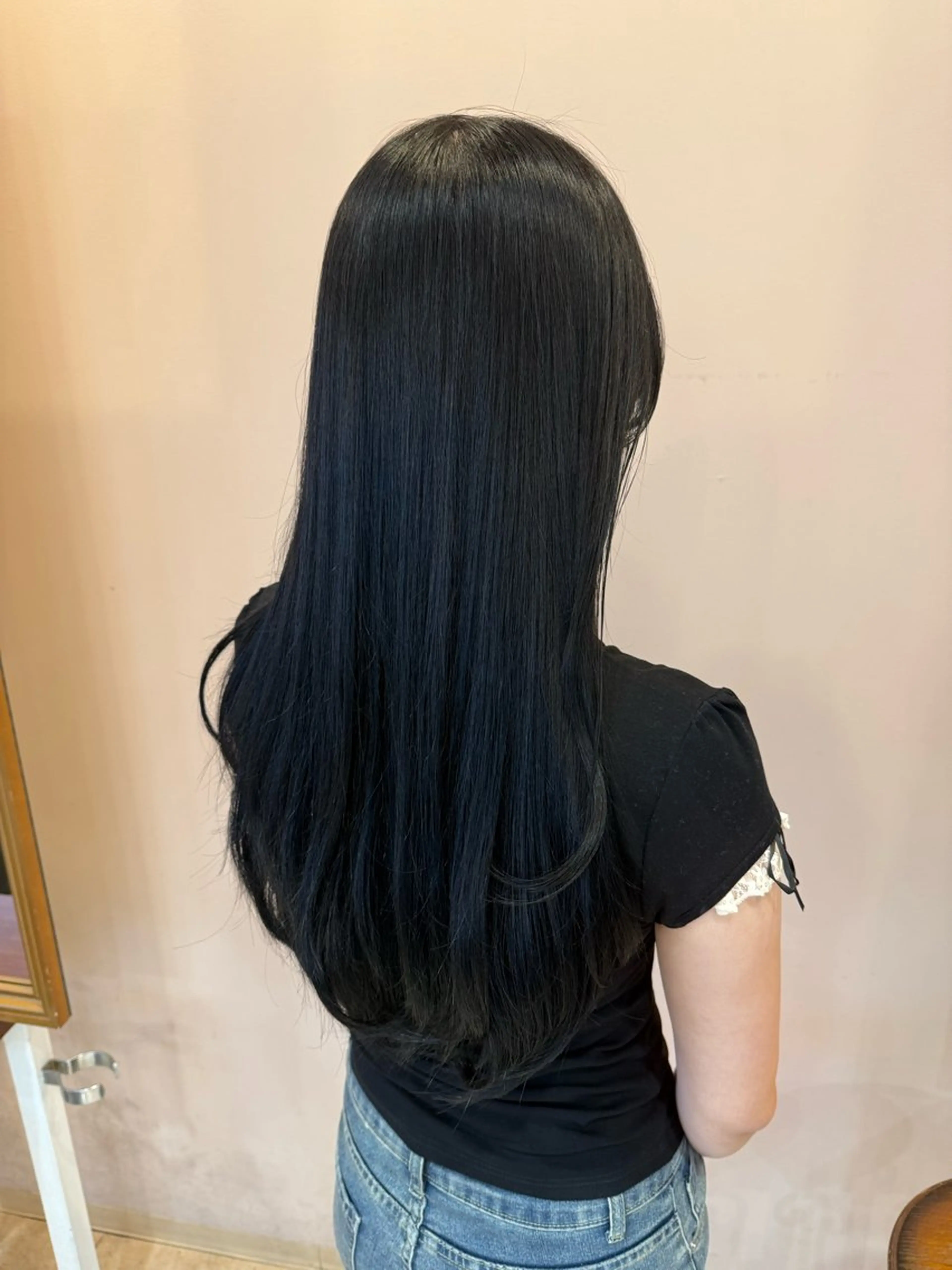 ロング カラー レイヤーカット カット ヘアカラー 鈴木 二依奈のヘアスタイル