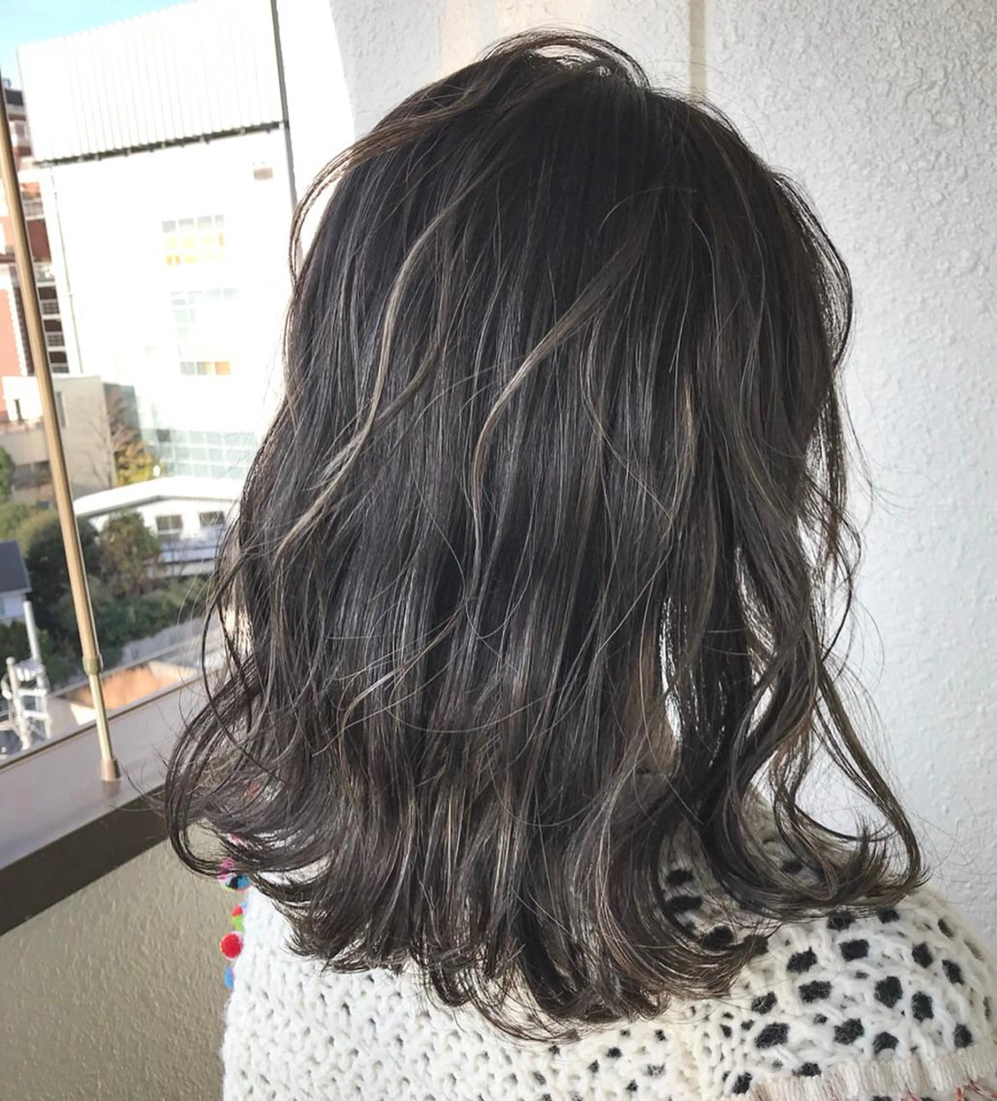 ミディアム カラー ヘアアレンジ メンズハイトーン メンズバレイヤージュのヘアスタイル