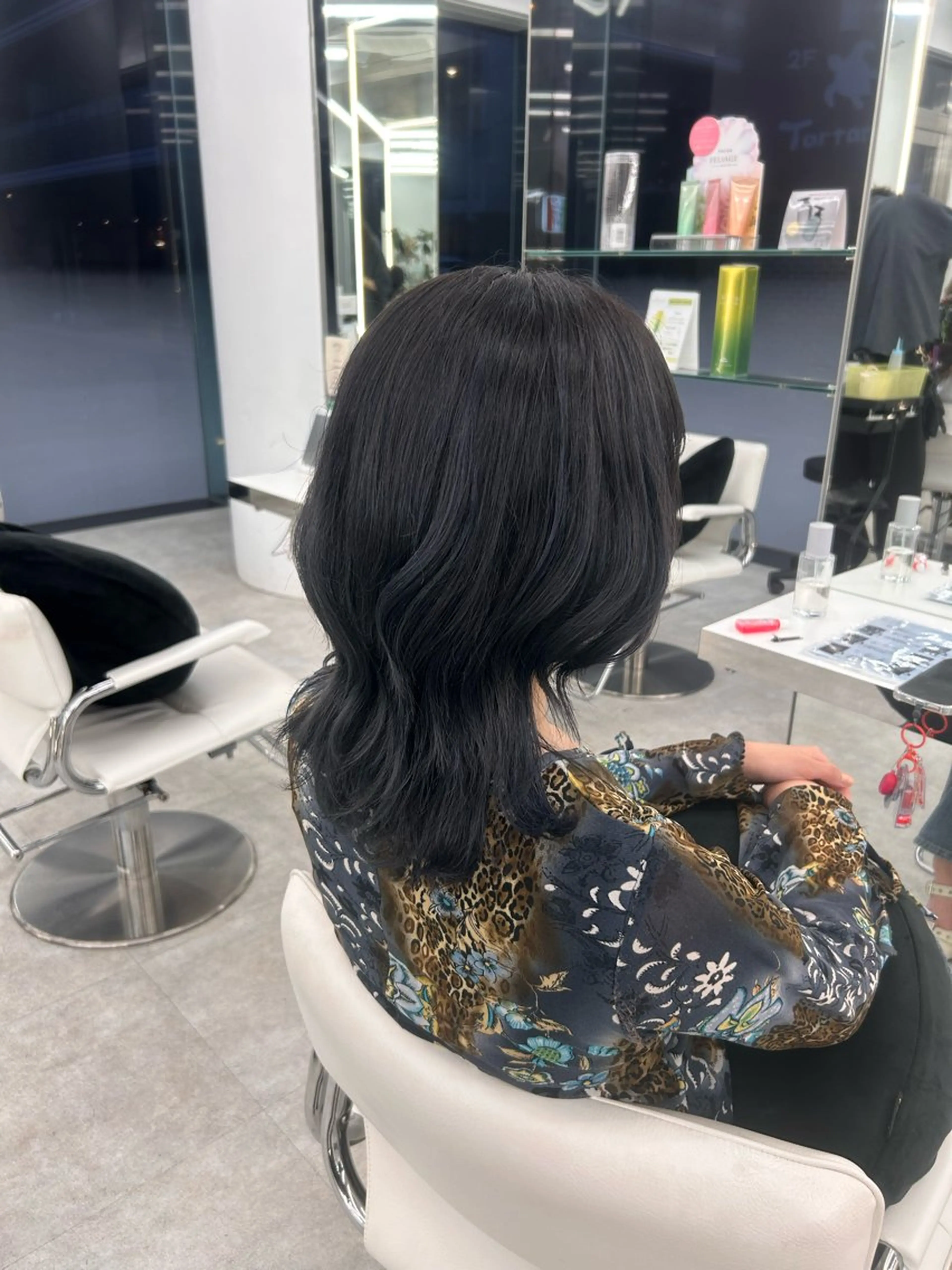 セミロング カラー ヘアカラー トリートメント はるか/透明感暗髪 /ヘアアレンジ🤍のヘアスタイル