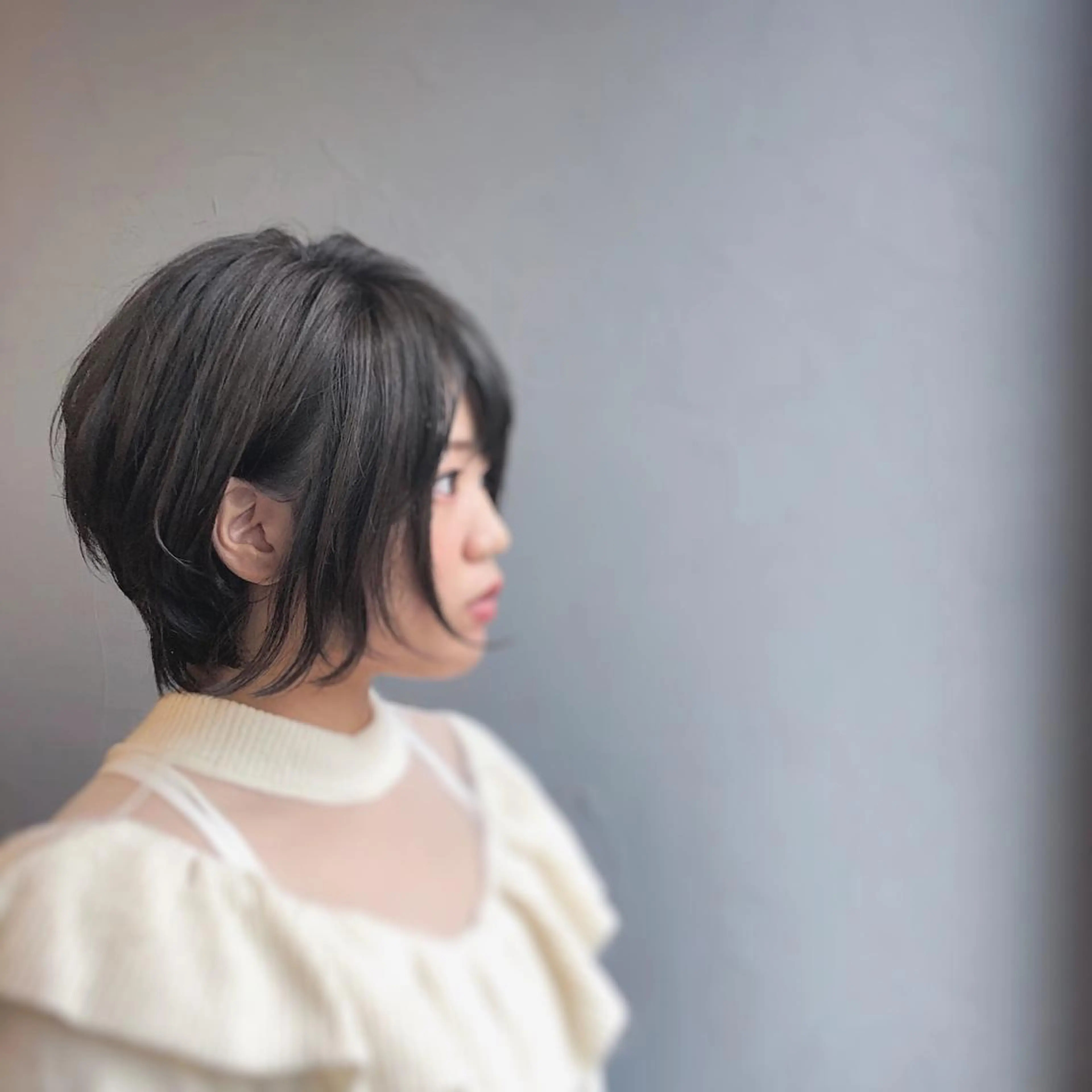 ショート カラー ショートボブ 透明感カラー グレージュ カーキグレージュ ボブ カット ヘアカラー トリートメント 山口 浩之のヘアスタイル