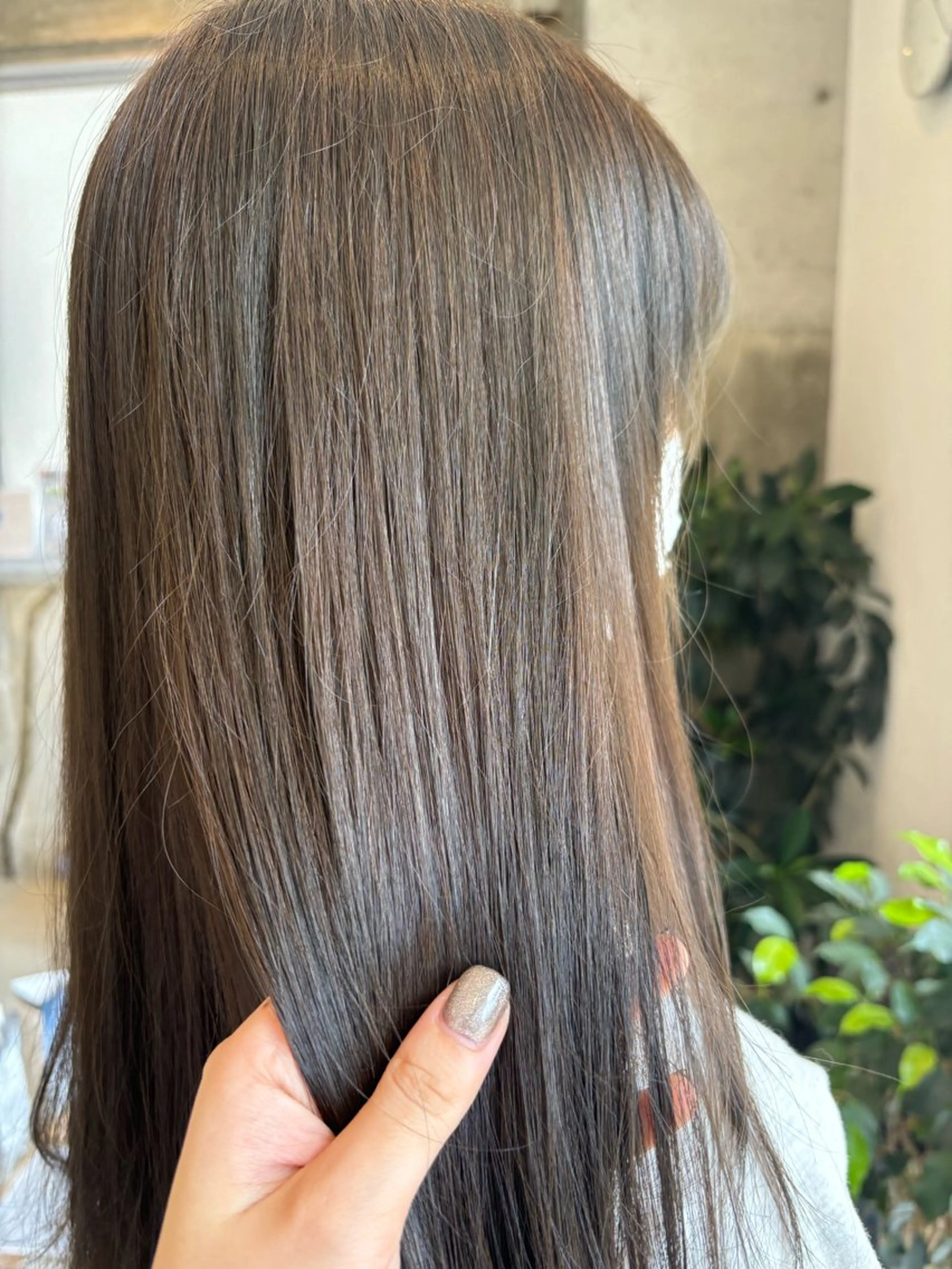 カラー 竹俣 千夏のヘアスタイル