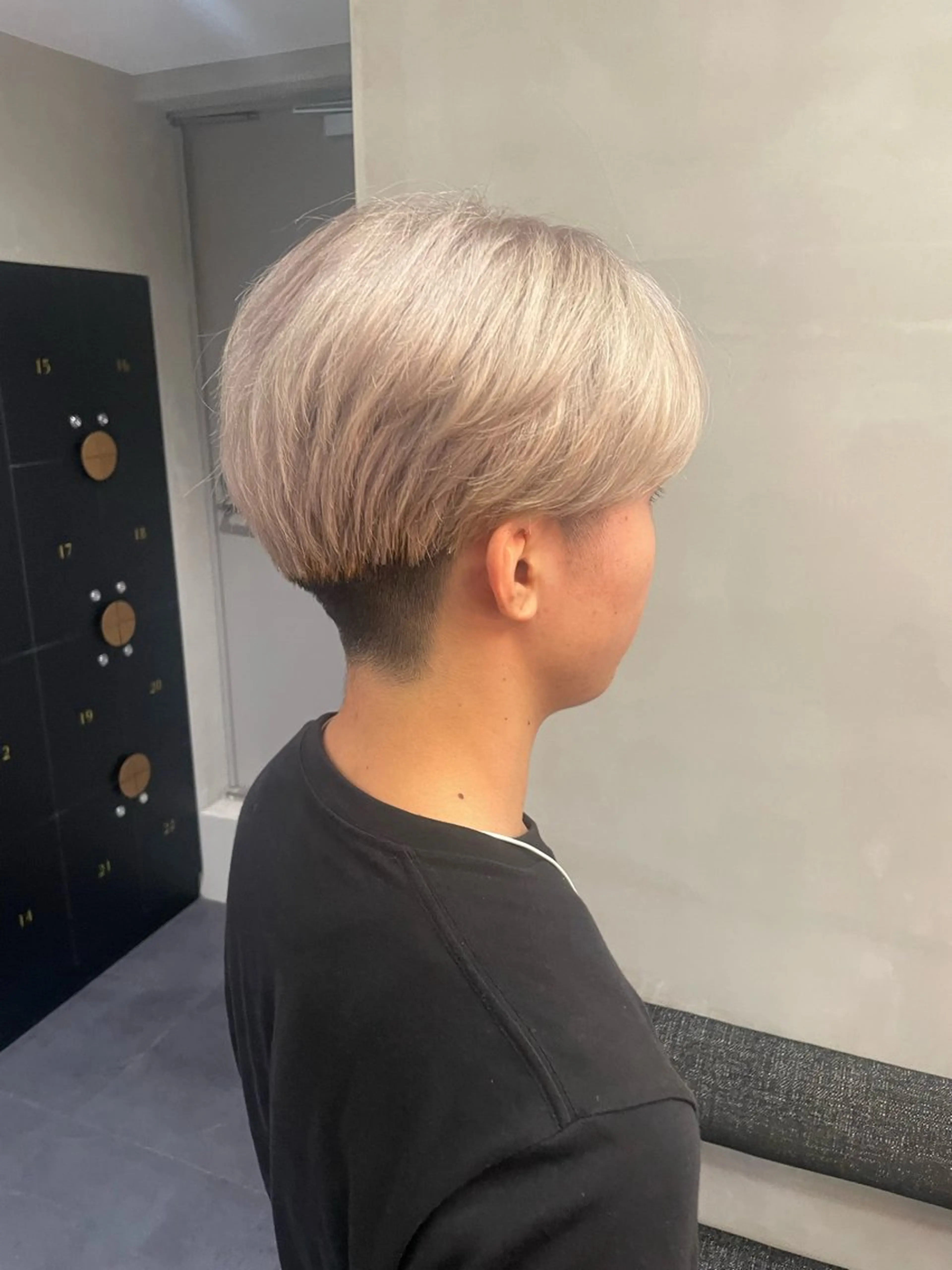 カラー カット ヘアカラー トリートメント Toiro 新宿所属・ハイトーン/透明感 yuinaのヘアスタイル