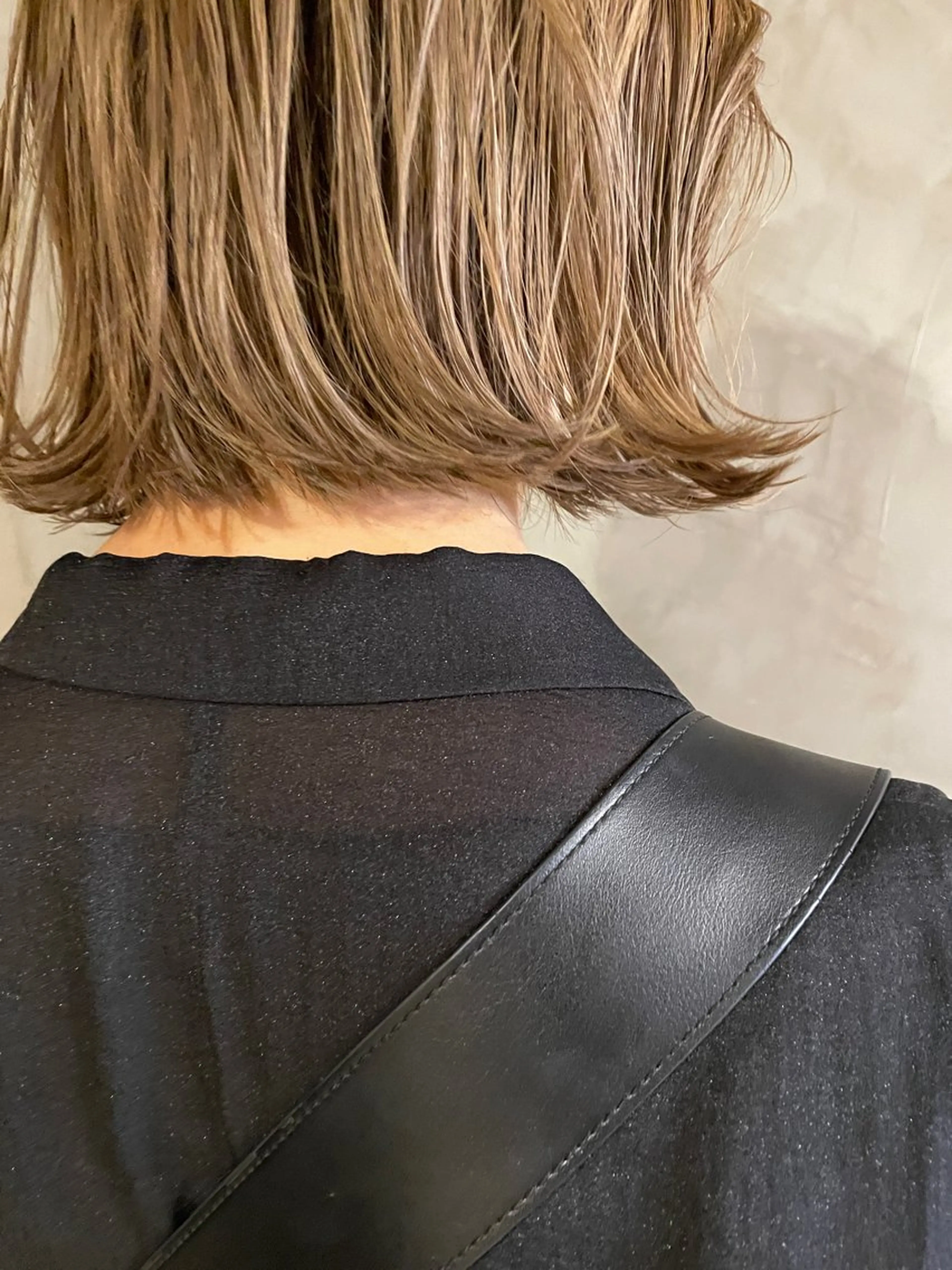 ミディアム カラー ハイライトカラー ハイライト カット ヘアカラー トリートメント さの あやねのヘアスタイル