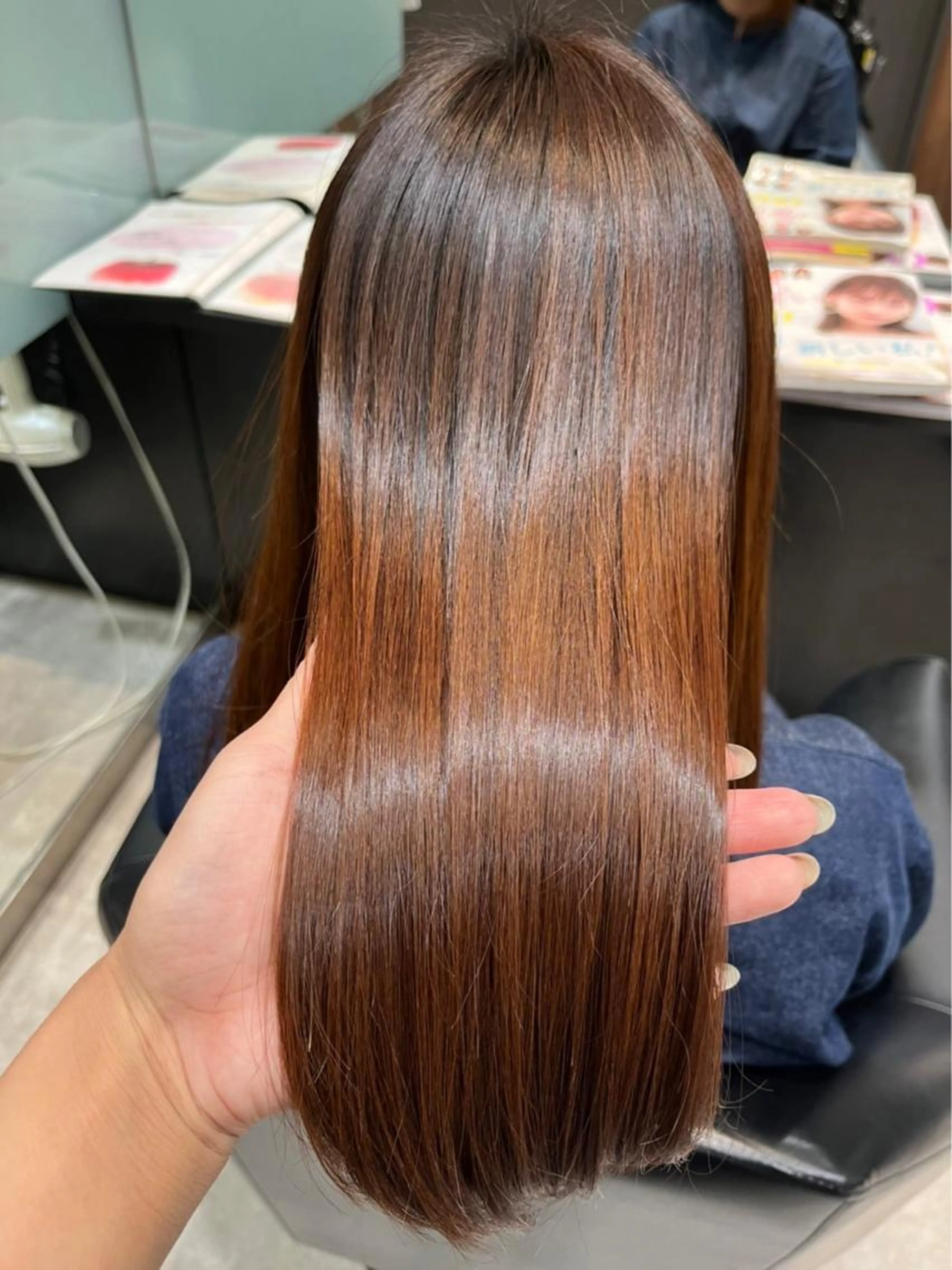 【次世代の縮毛矯正】髪質改善ストレート＋Aujuaトリートメントの写真