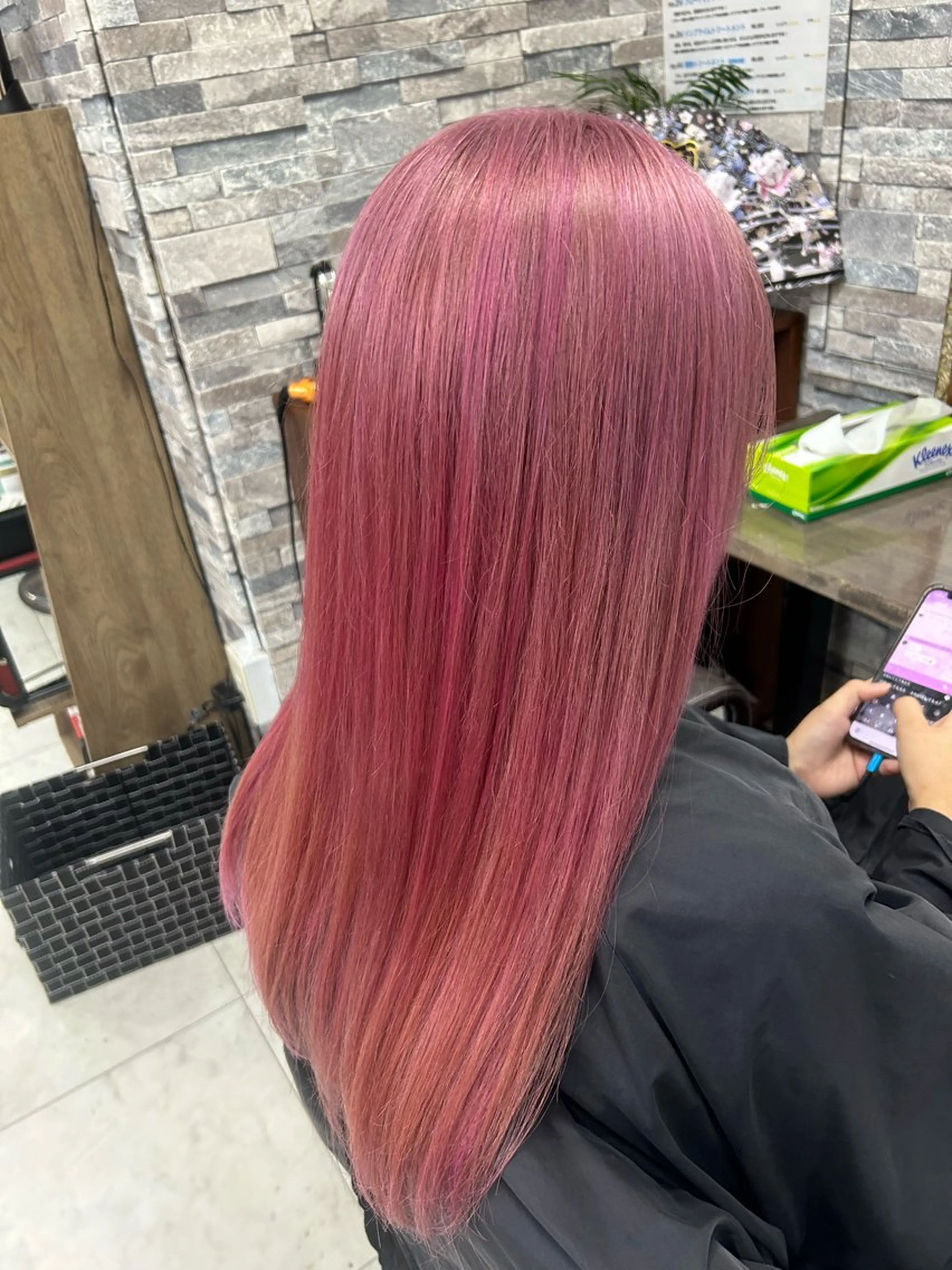 セミロング カラー ハイトーン Arphyのヘアスタイル