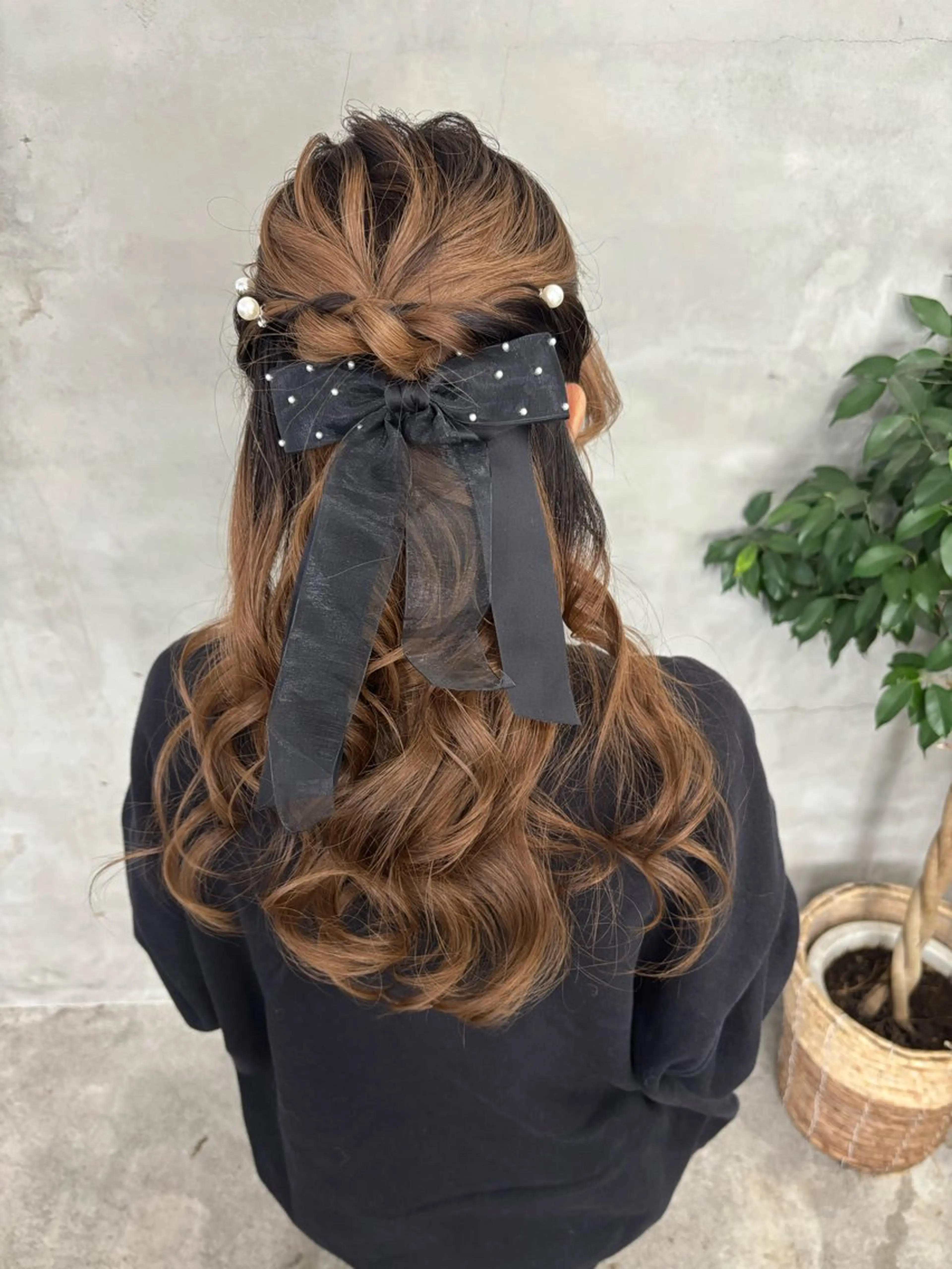 ヘアアレンジ ハーフアップ 結婚式・ブライダル ✨透明感艶カラー ✨💍Yuri💍のヘアスタイル