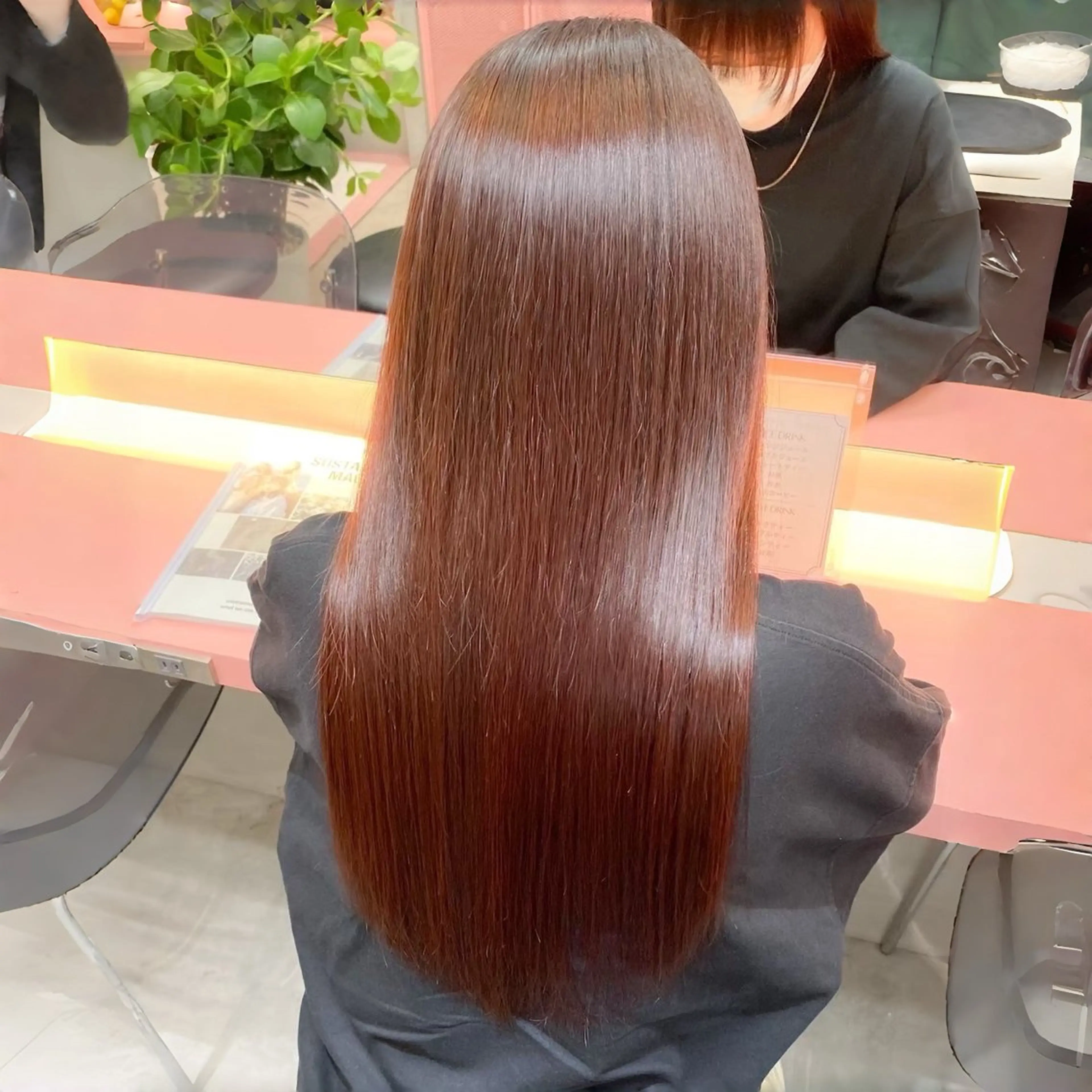 ロング ヘアカラー トリートメント Hazuki ／韓国ヘア／レイヤーのヘアスタイル