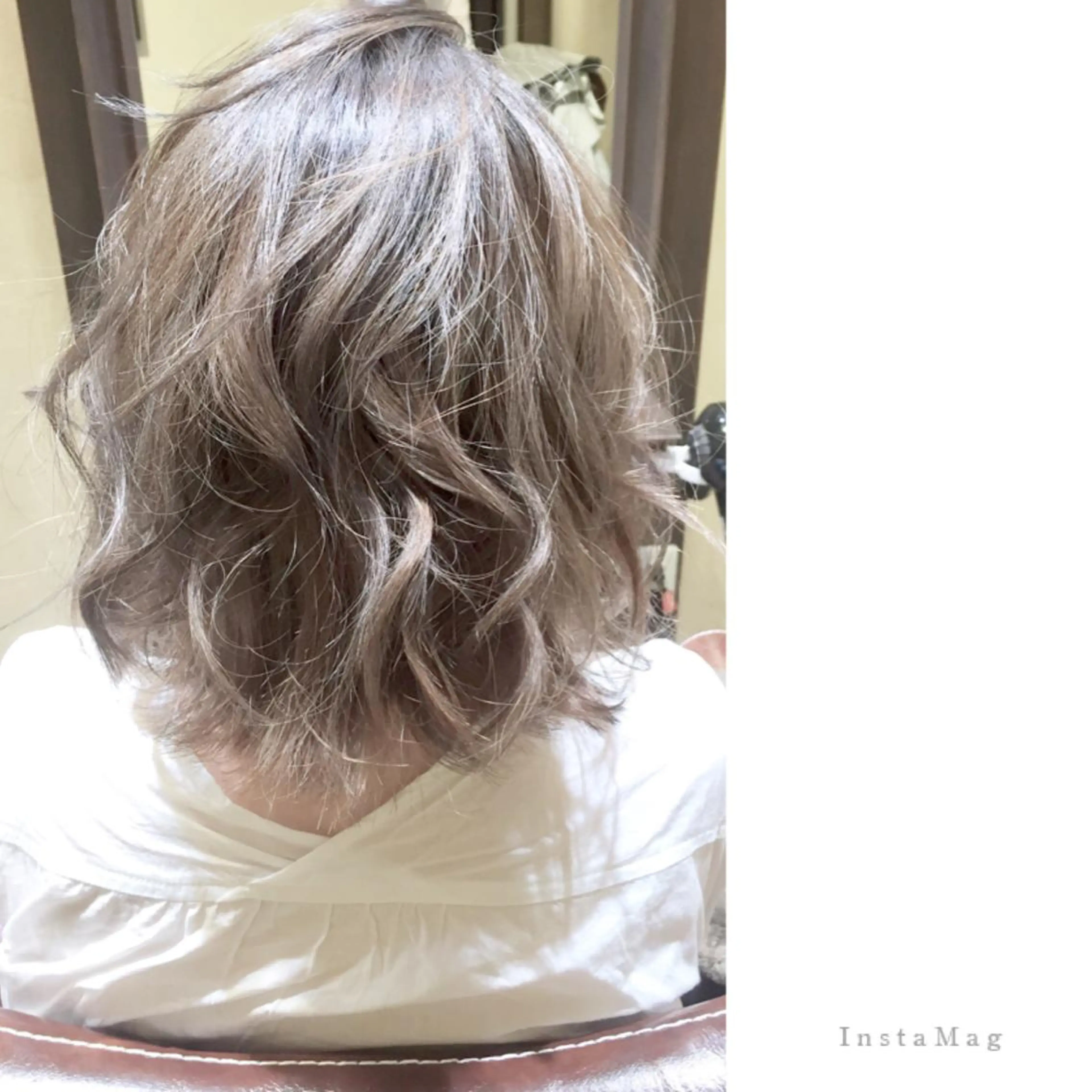 ミディアム カラー ブリーチ グレージュ Lyhair🦊🎀 AKIのヘアスタイル