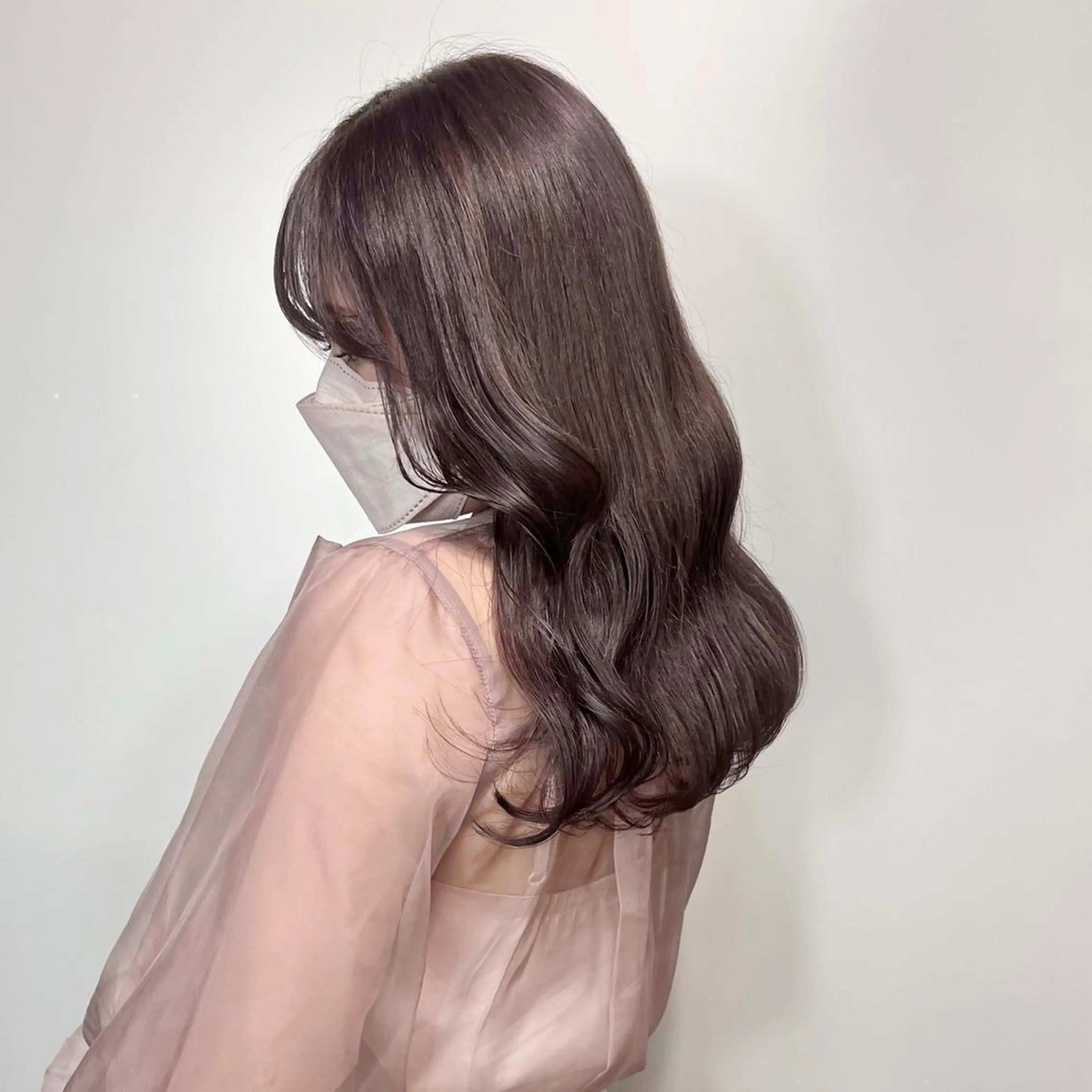 セミロング カラー ヘアアレンジ ベージュカラー ブリーチ ラベンダーカラー ラベンダーベージュ ヘアカラー トリートメント 🎀taro ブリーチなしカラーのヘアスタイル