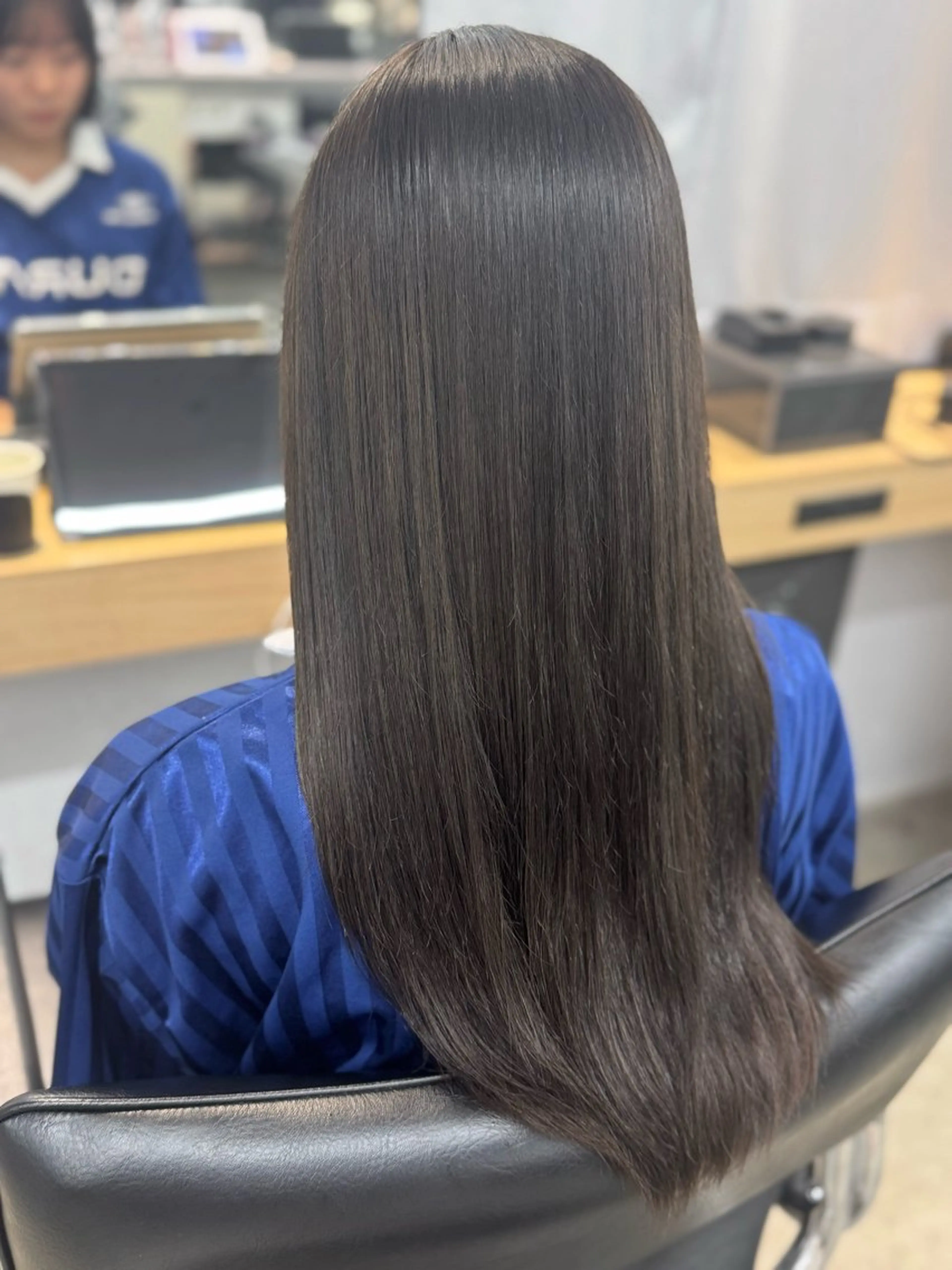 セミロング ヘアカラー leo/レディース ショート特化⛈️のヘアスタイル
