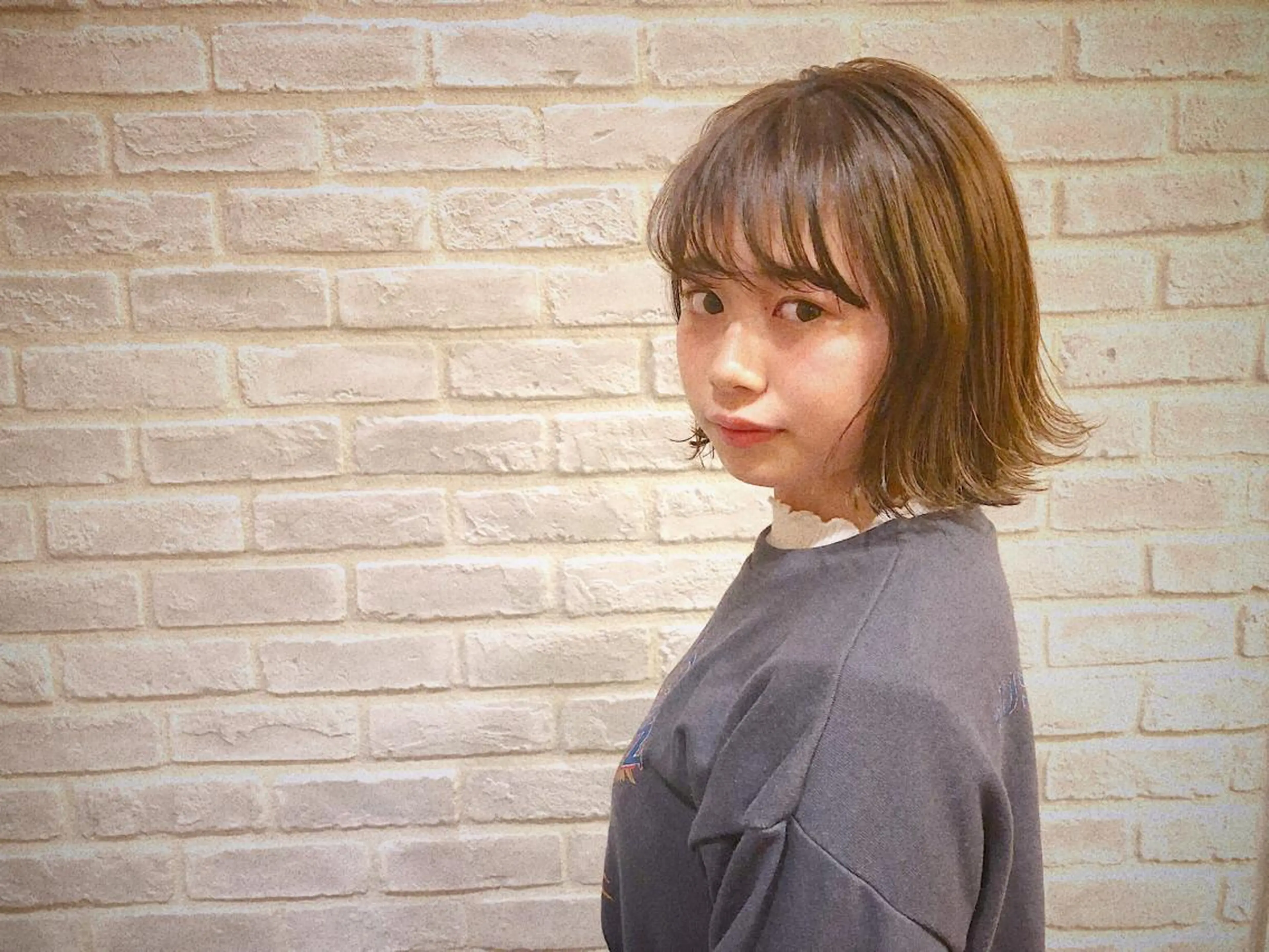 ミディアム カラー ヘアアレンジ 藤井 菜緒のヘアスタイル