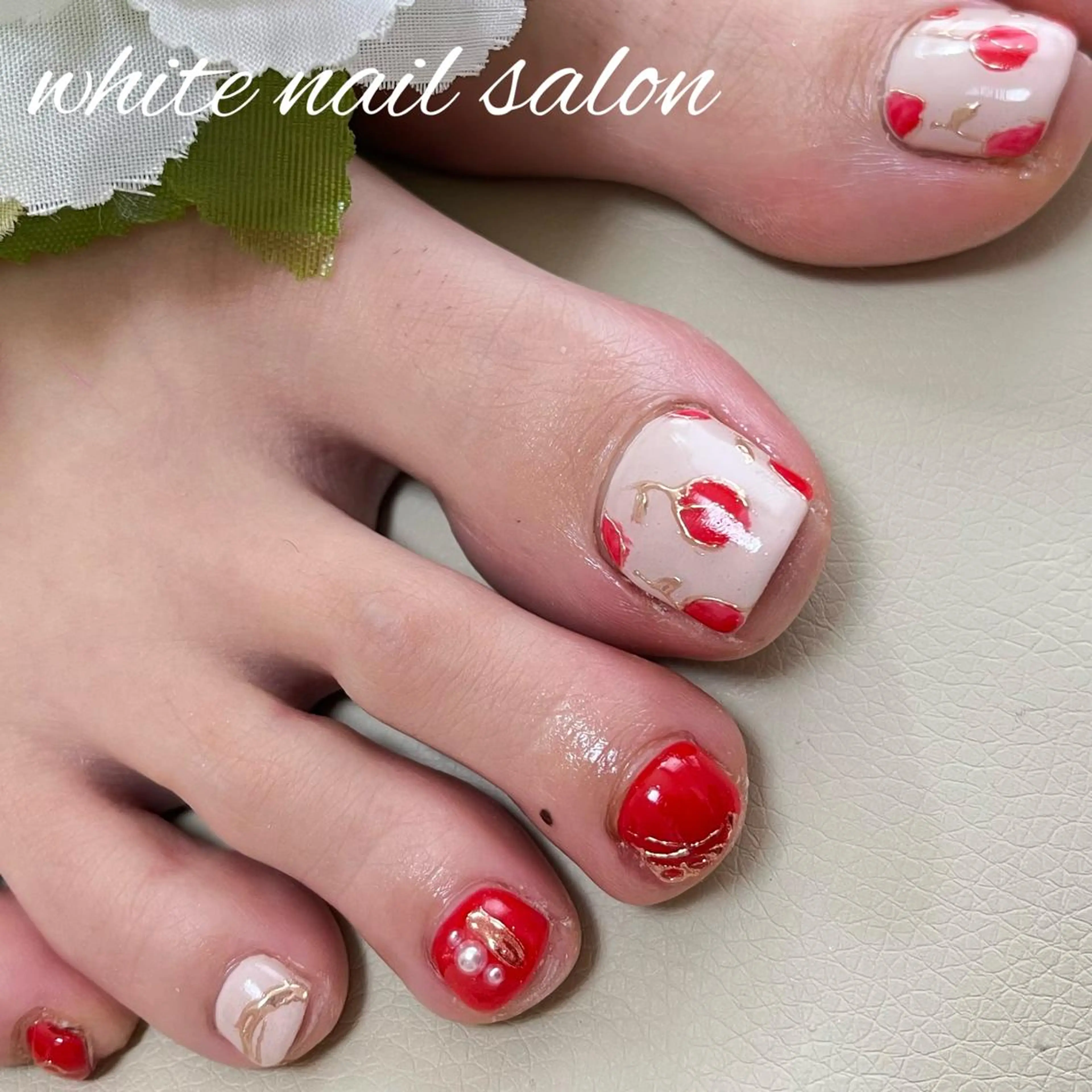ネイル フットネイル ジェルネイル ハードジェル ラメ(グリッター) 持ち込み ハンドネイル white nail salonのネイルデザイン