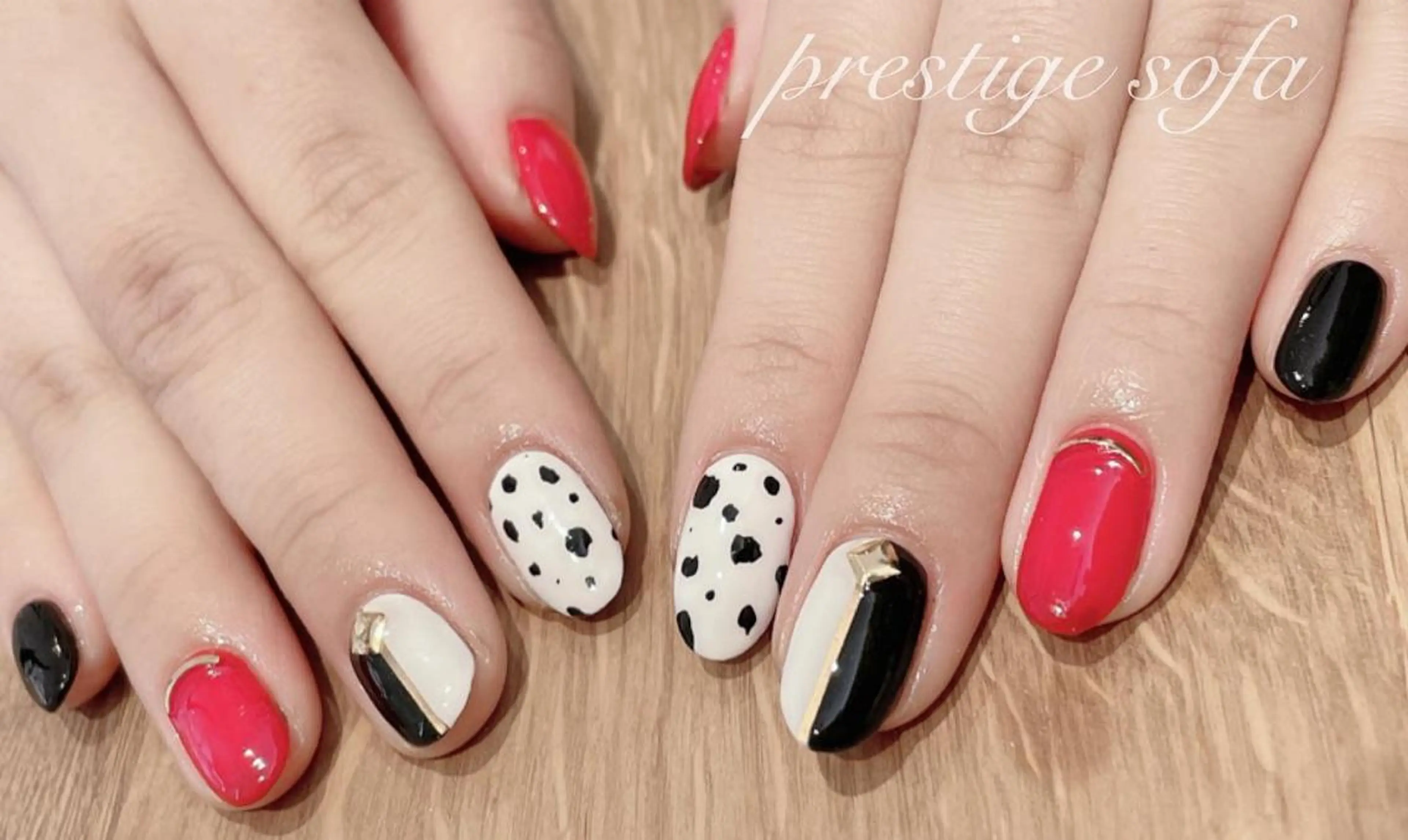 ネイル マツエク・マツパ まつげパーマ ボリュームラッシュ ジェルネイル 持ち込み ニュアンスネイル 髙橋 敦子のネイルデザイン