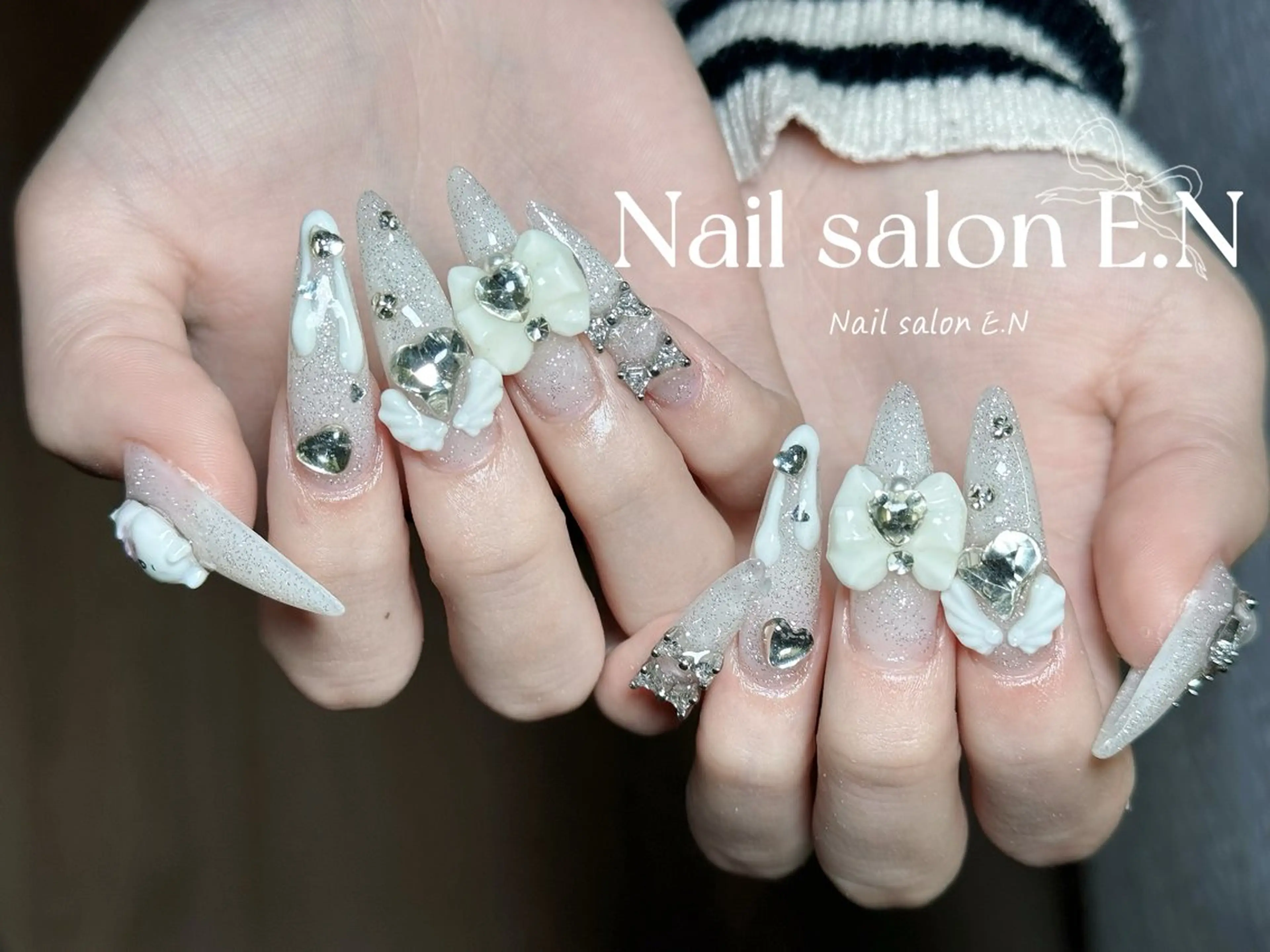 ネイル アートネイル オーロラネイル ブラウン クリアネイル フレンチネイル ハンドネイル E.N🦋 長さ出し/持ち込みのネイルデザイン