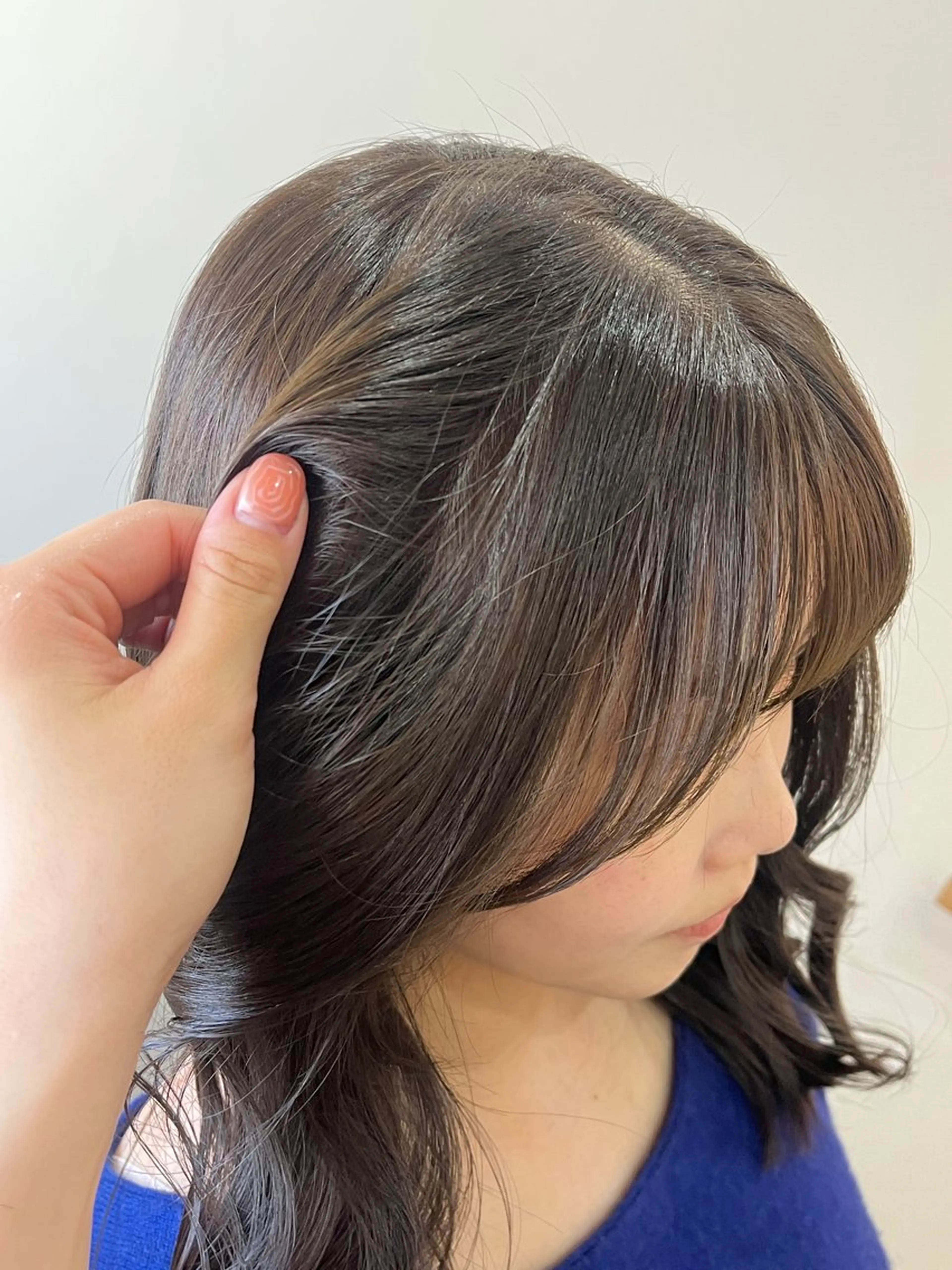 ミディアム カラー カット ヘアカラー 竹内 穂乃佳のヘアスタイル
