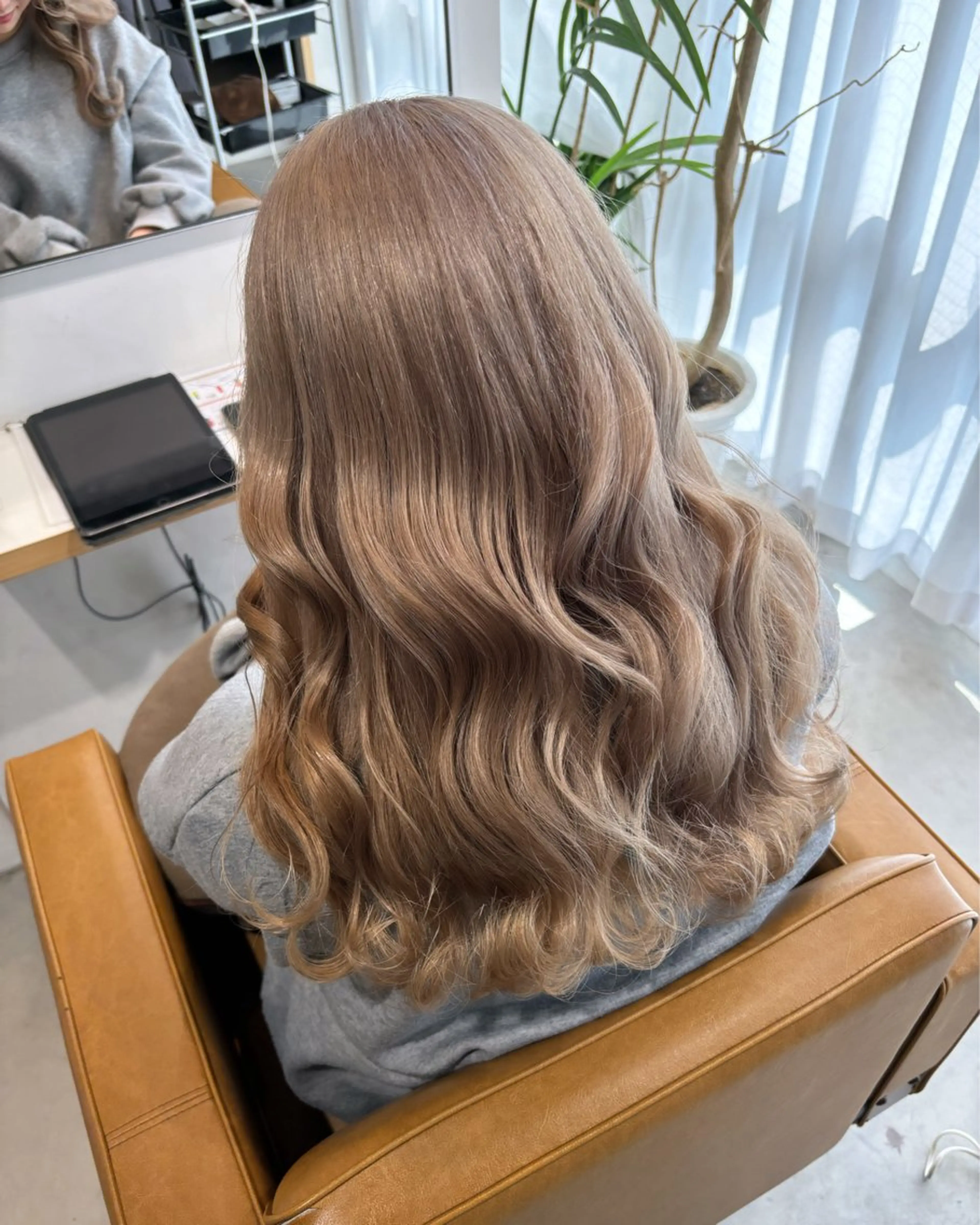 ロング カラー 艶髪ブリーチ/レイヤ ー/竹本幸希のヘアスタイル