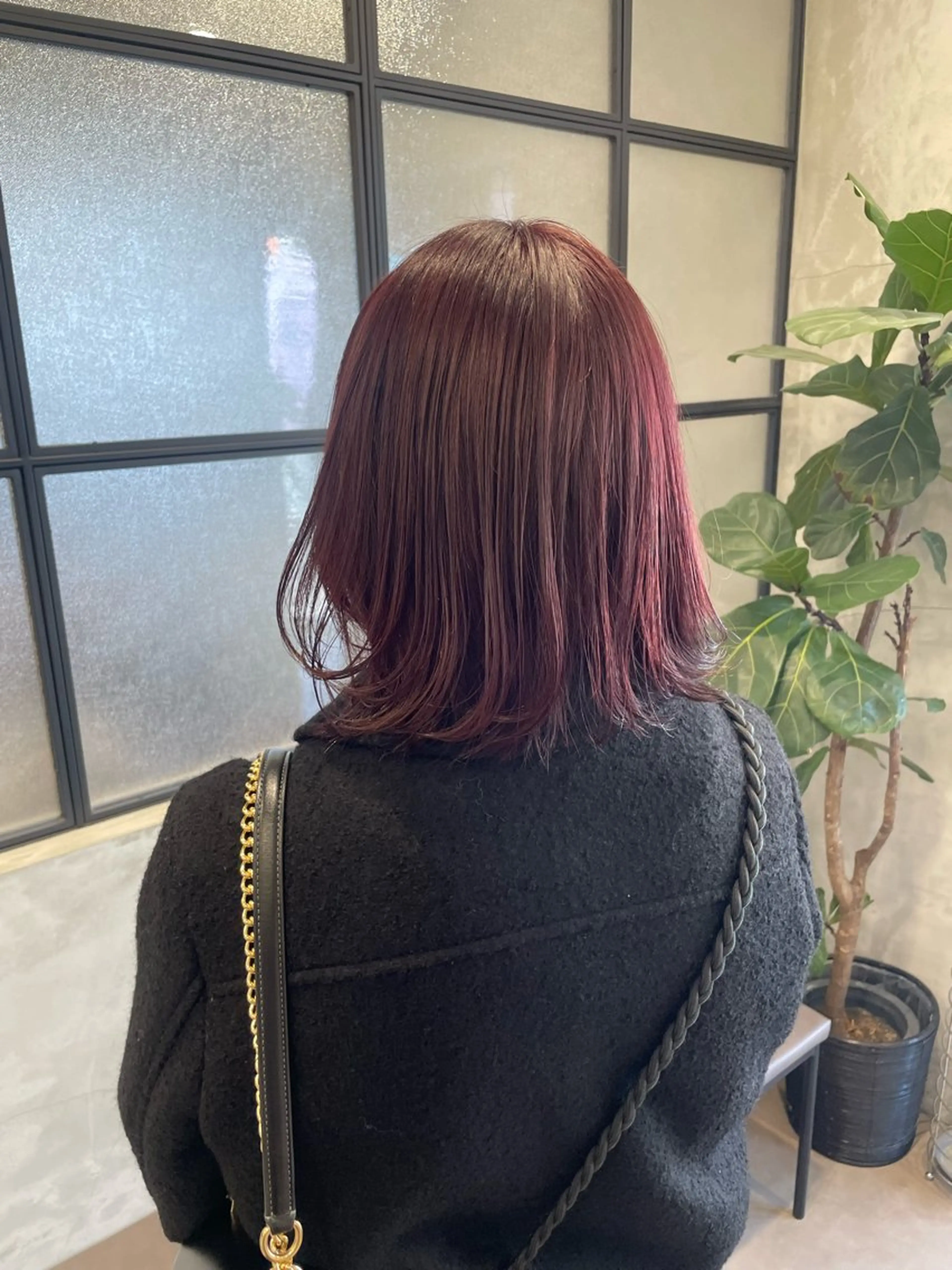 ミディアム カラー レッドカラー ヘアカラー トリートメント 佐藤 由依/水光カラーのヘアスタイル