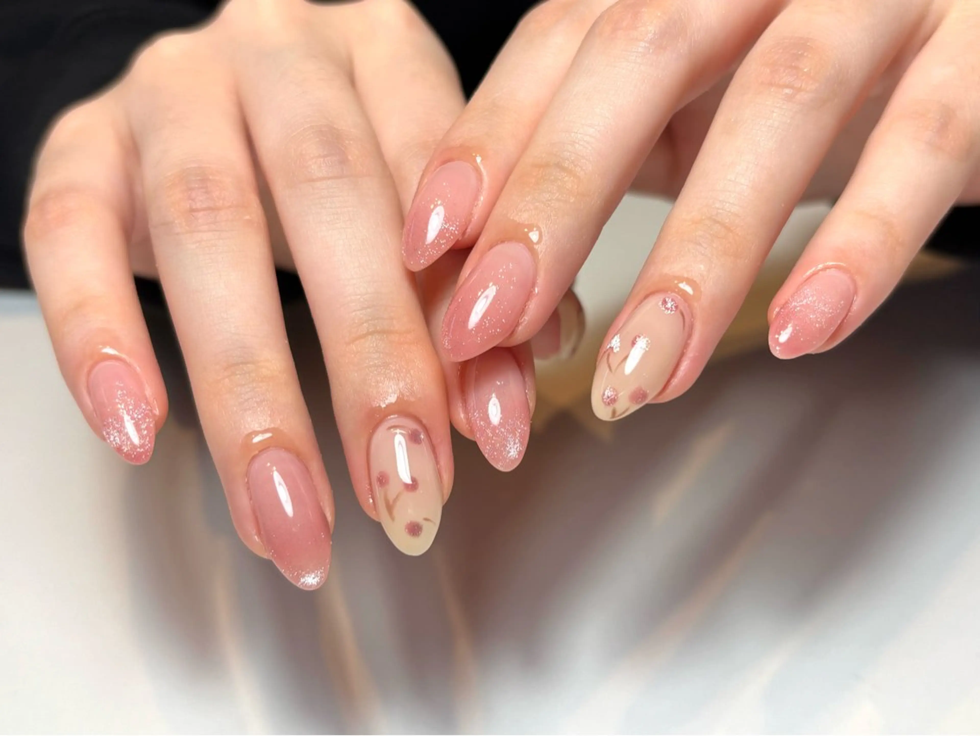 ミディアム Nailsalon Puttiのネイルデザイン