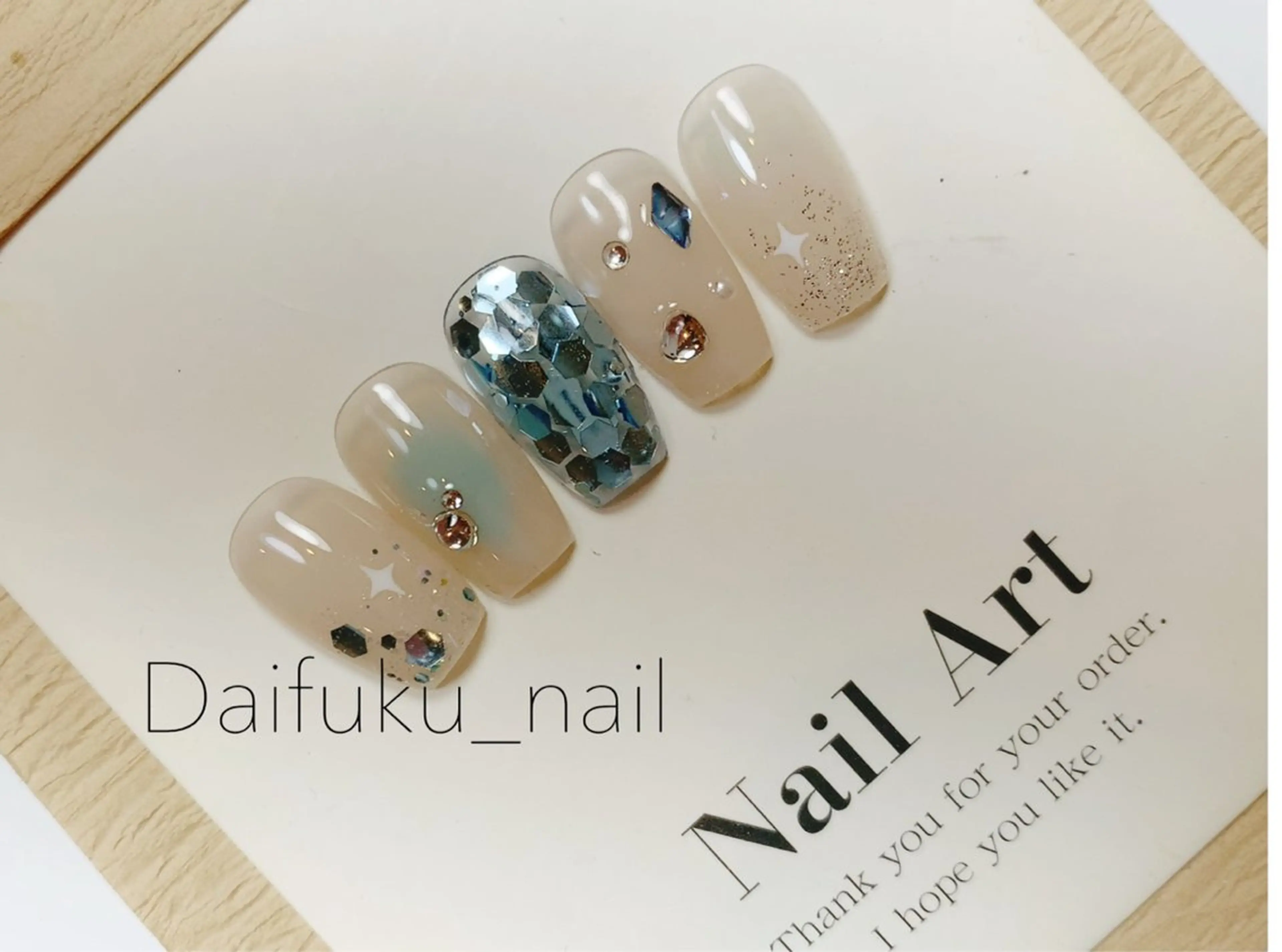 ミディアム ハンドネイル Daifuku nailsのネイルデザイン