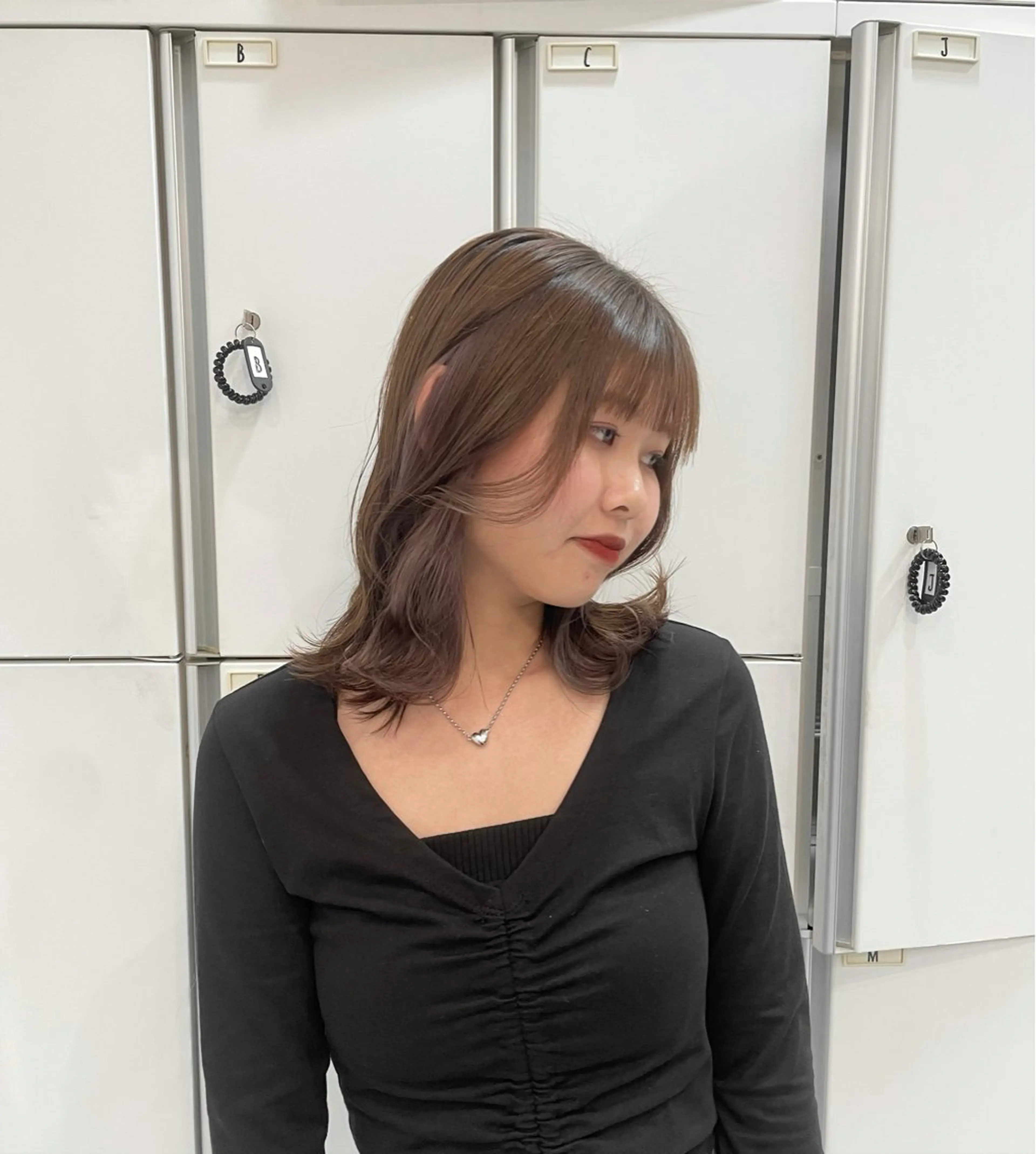 ミディアム カラー nanaka :のヘアスタイル