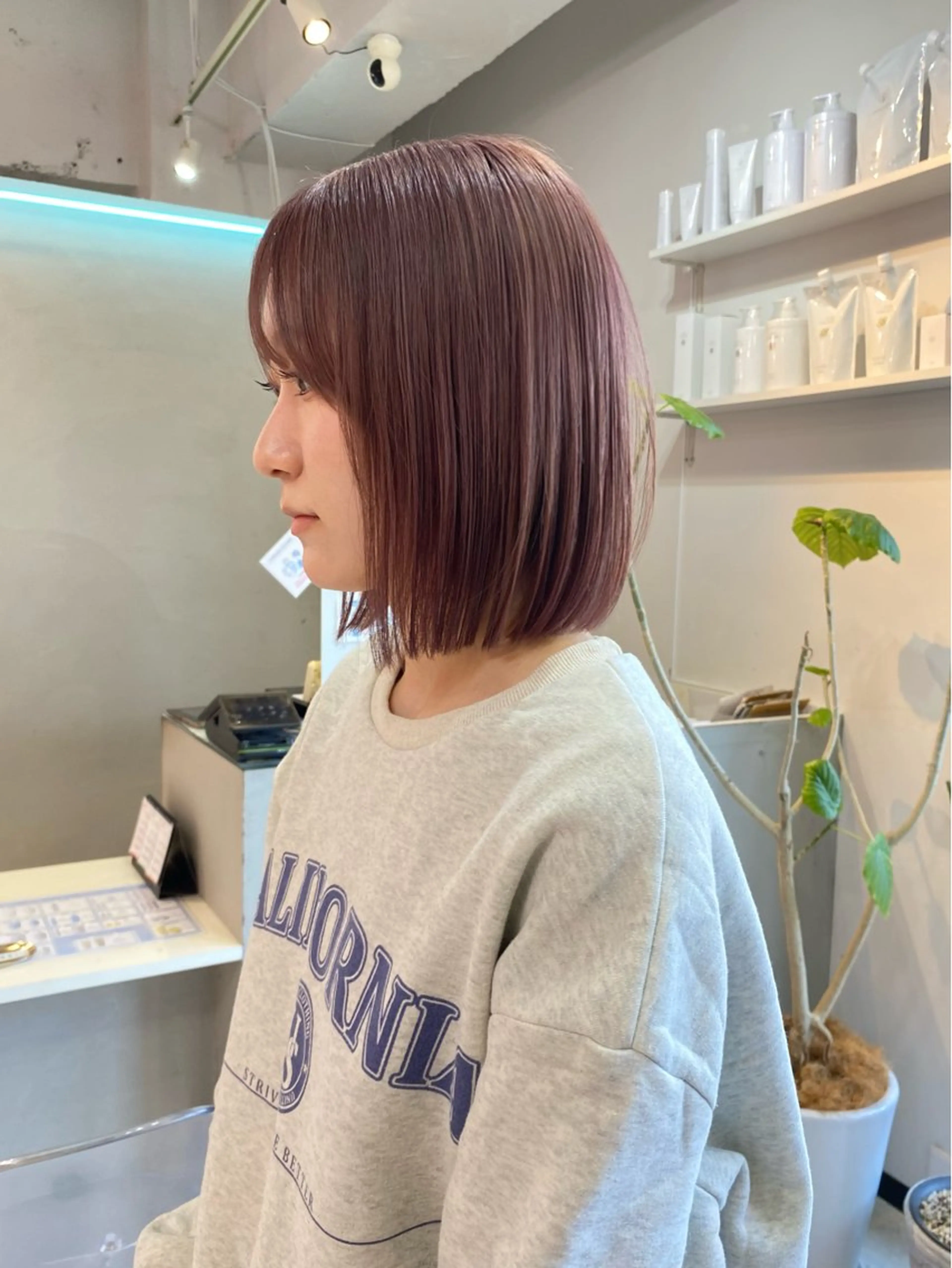 ミディアム カラー ベージュカラー ブリーチ ラベンダーカラー ラベンダーベージュ ピンクカラー カット ヘアカラー Ayuna /透明感カラーのヘアスタイル