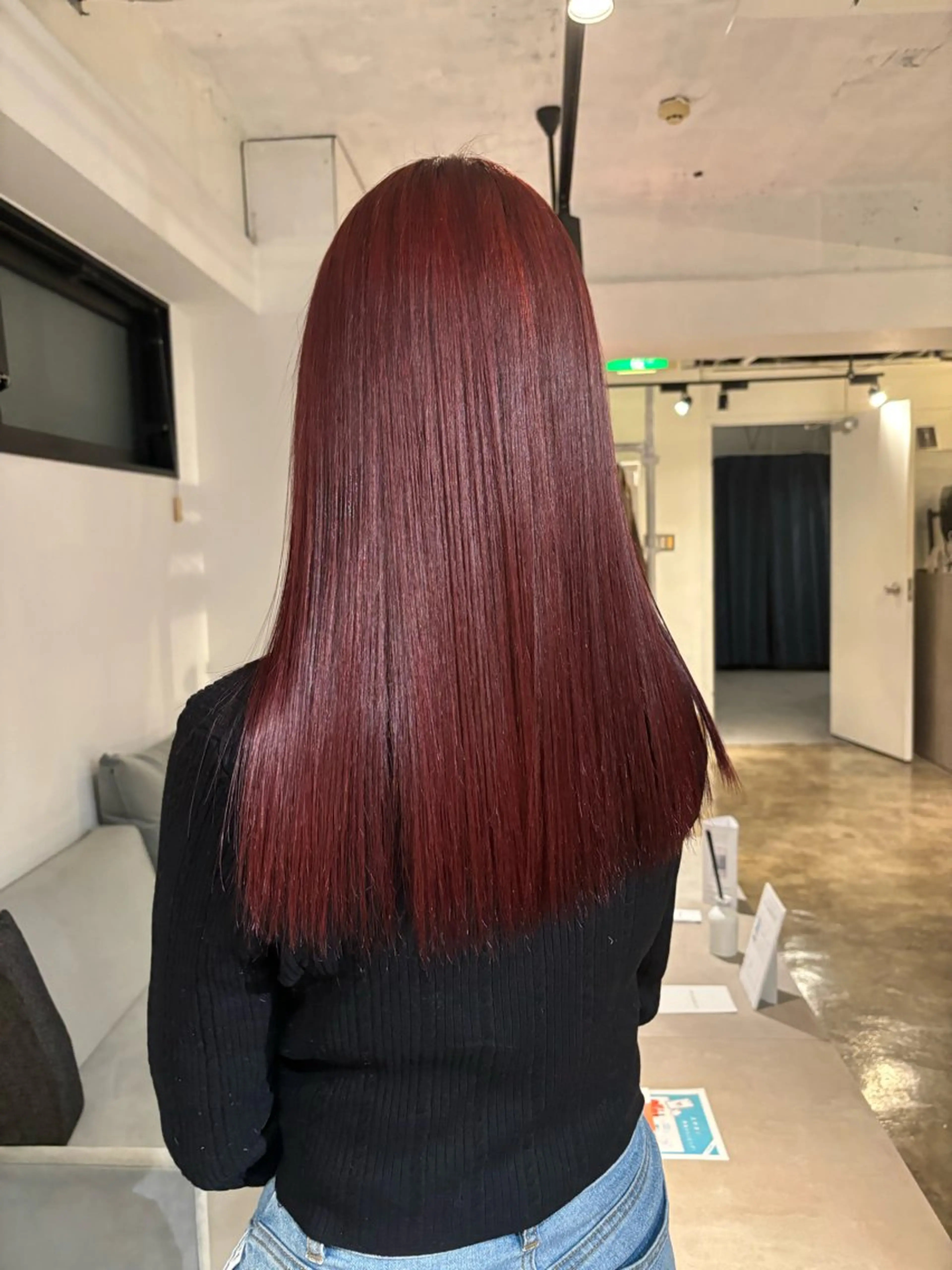 ロング カラー ボルドーカラー ピンクカラー レッドカラー 髪質改善 トリートメント 暖色カラー🍒 ケアブリーチ/akiのヘアスタイル