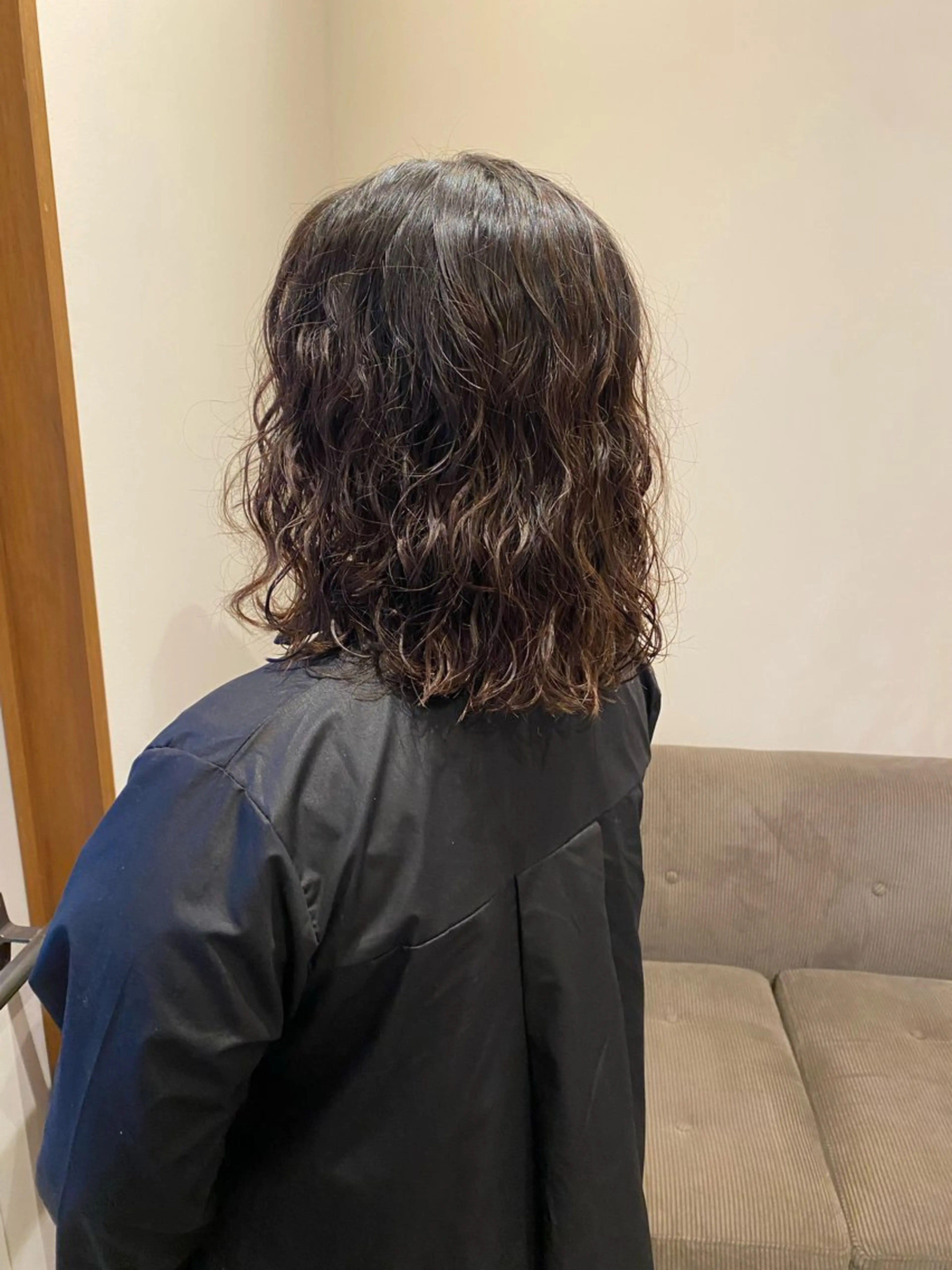 ミディアム パーマ カット パーマ トリートメント ENIF ヤマグチアツコのヘアスタイル