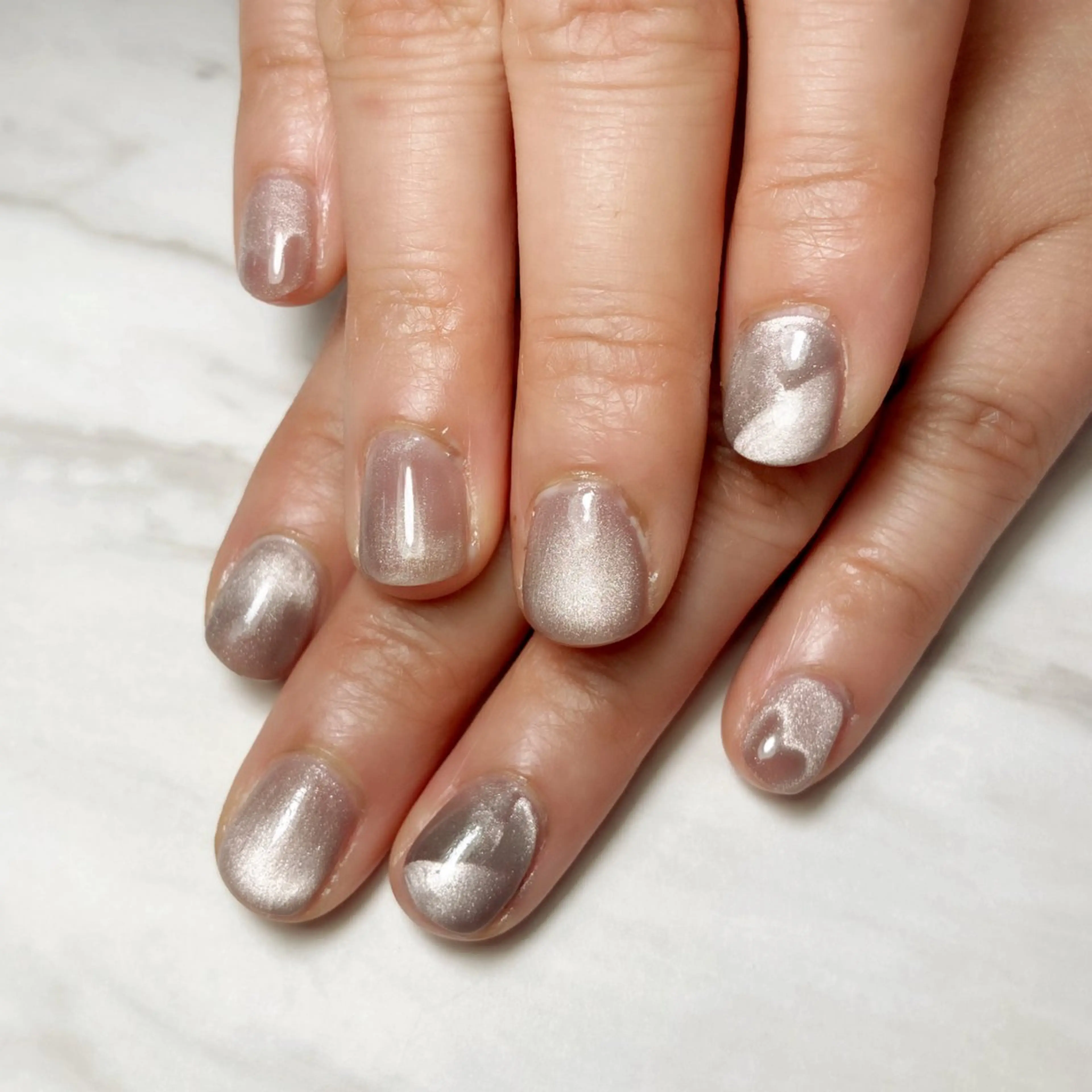 ネイル マグネットネイル ハンドネイル 藤村 くるみのネイルデザイン