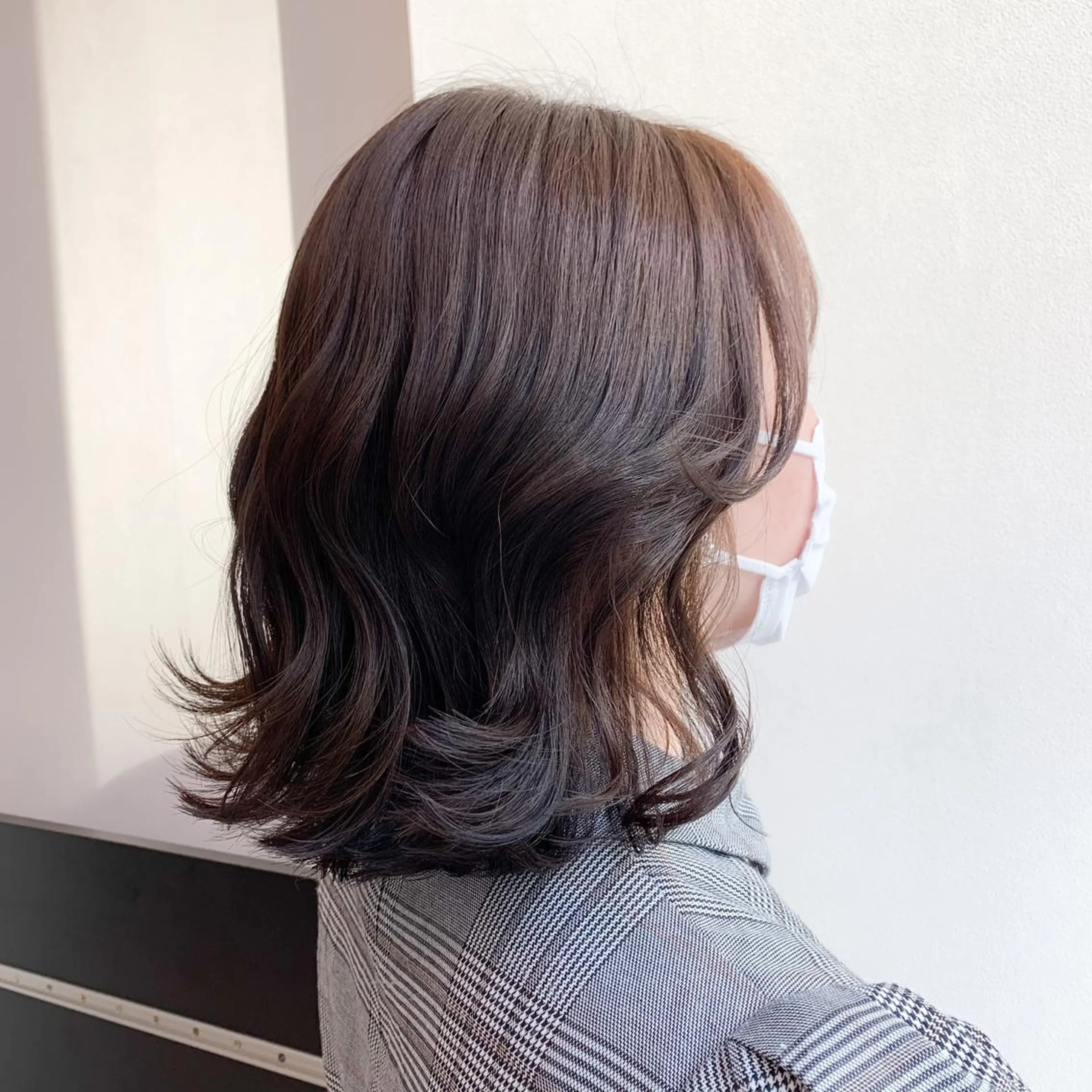 ミディアム カラー 村山 美空のヘアスタイル