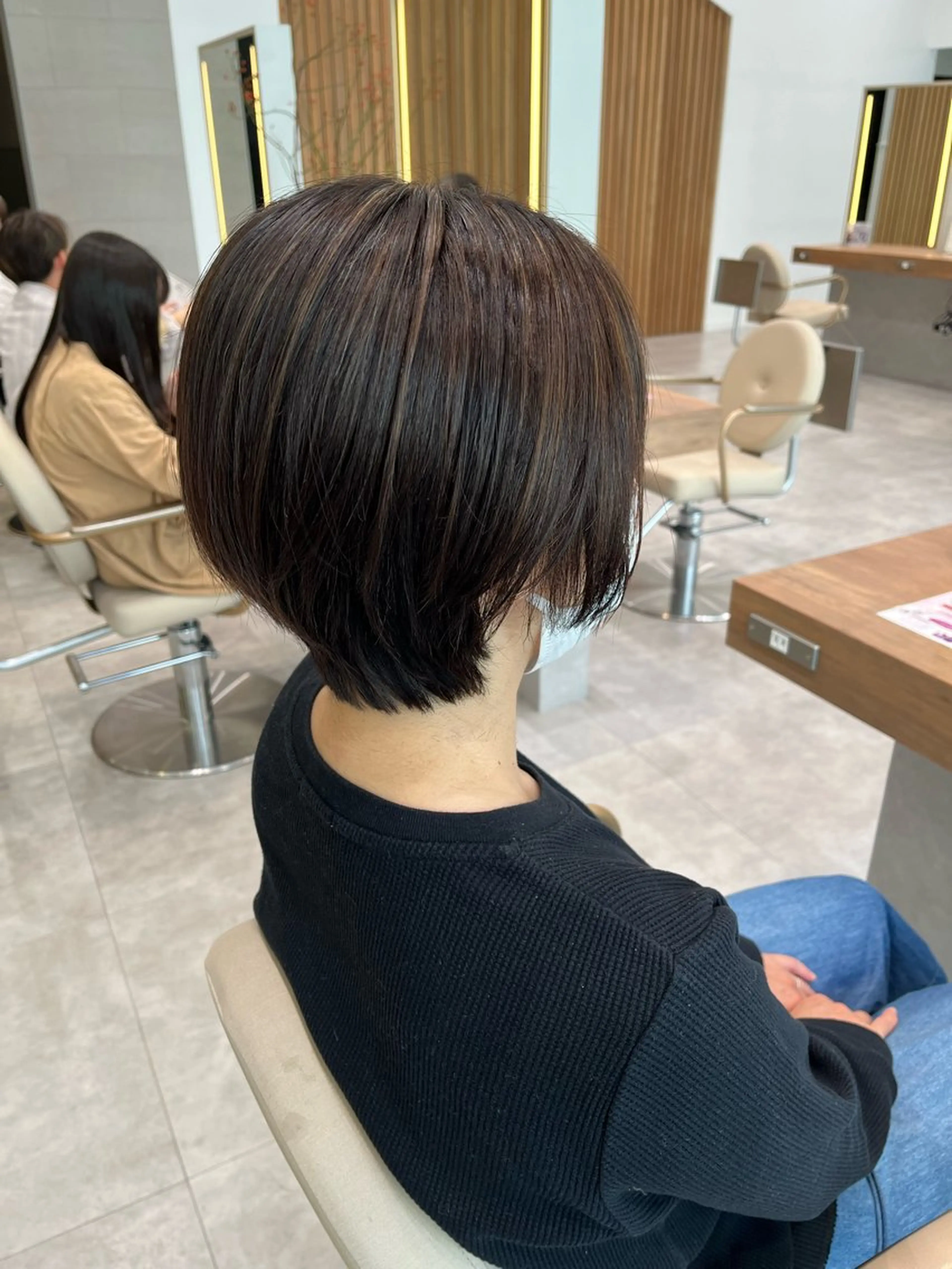 ショート カラー 木野田 萌のヘアスタイル