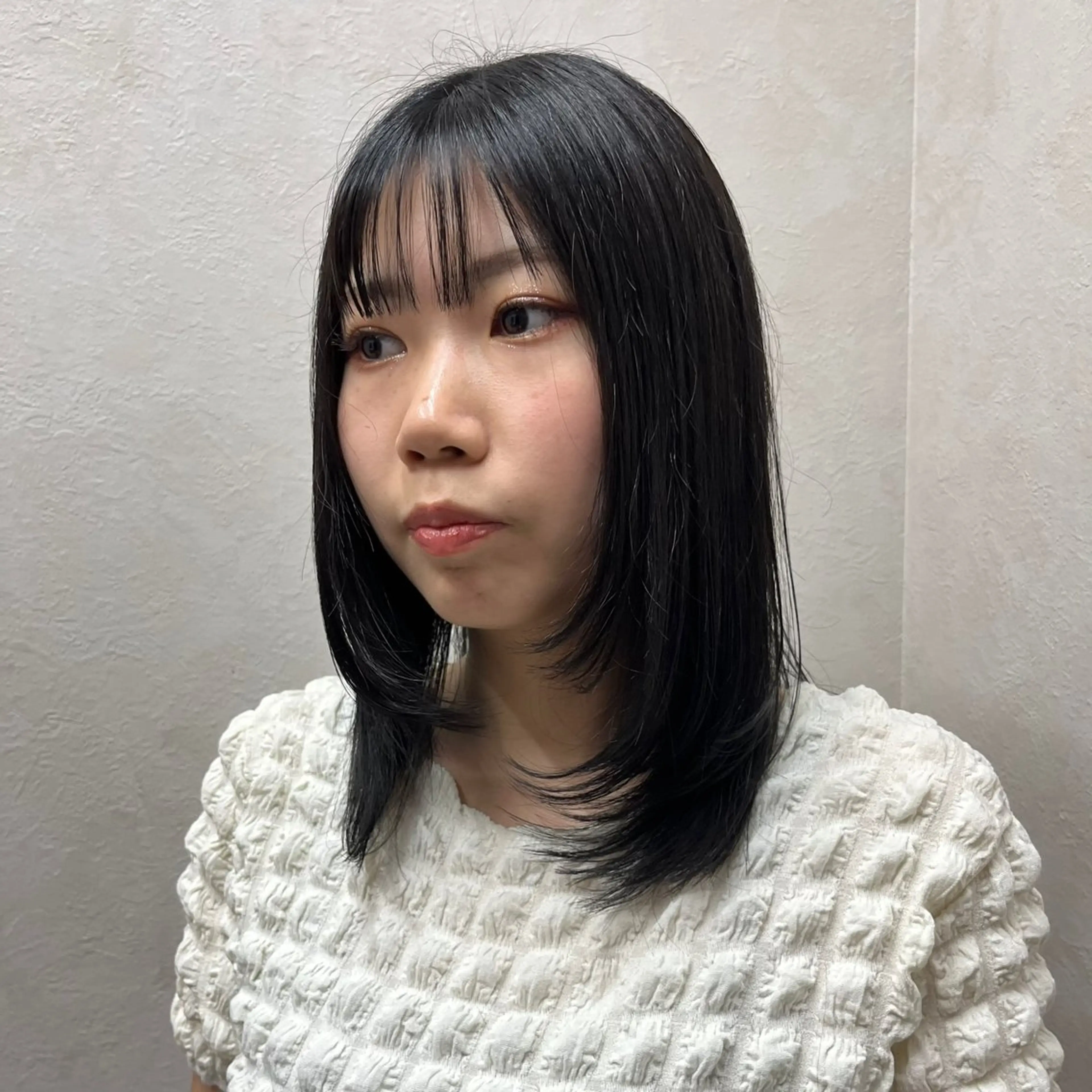 ミディアム カラー ブリーチ カット ヘアカラー トリートメント 有田裕真 【ブリーチカラー】のヘアスタイル